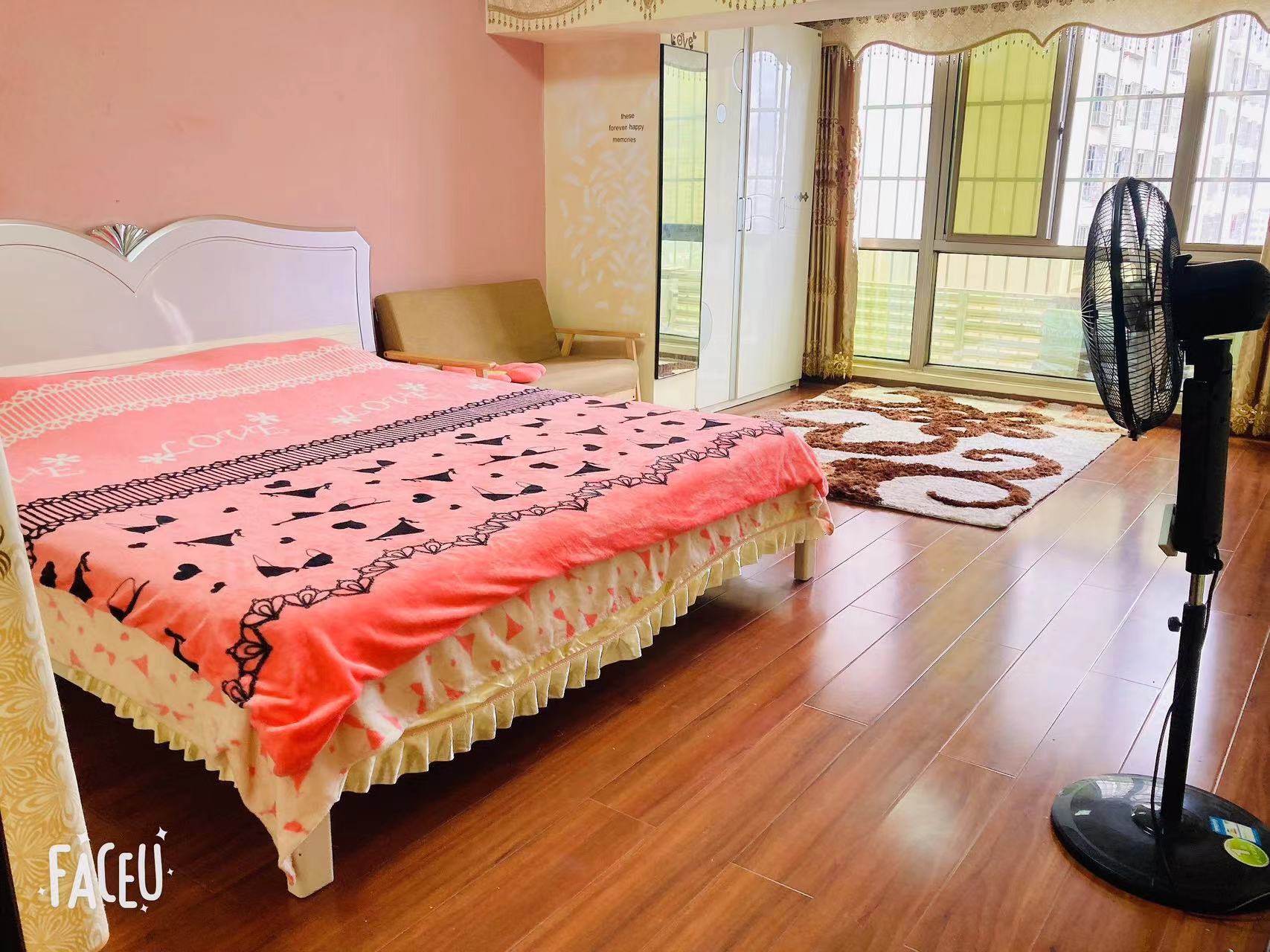 华林广场 2室1厅1卫 2500.0元/月 华林广场 2室1厅1卫 2500.0元/月室内图