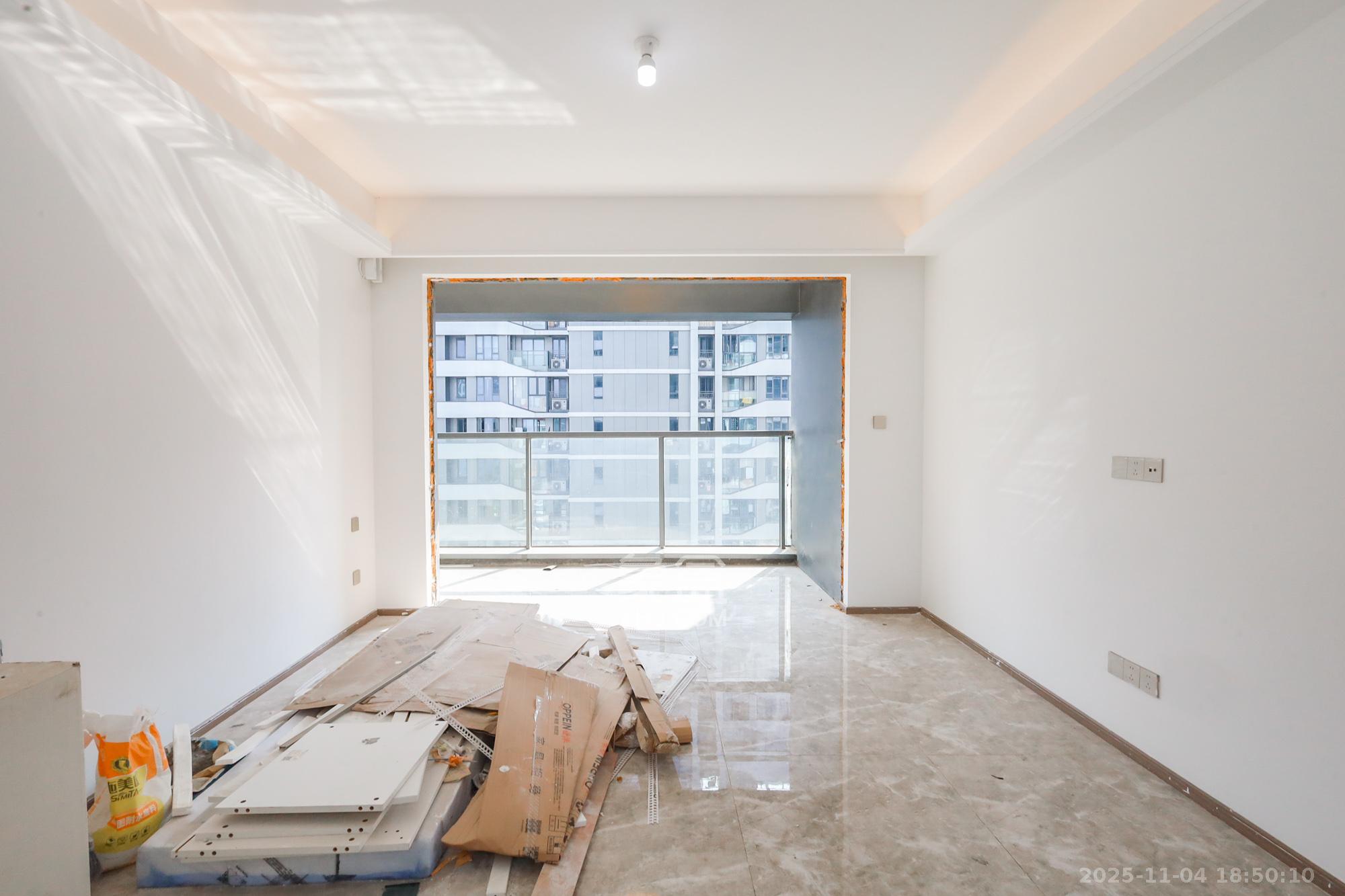 复地滨江金融中心 4室2厅2卫 212.0万 复地滨江金融中心 4室2厅2卫 212.0万客厅