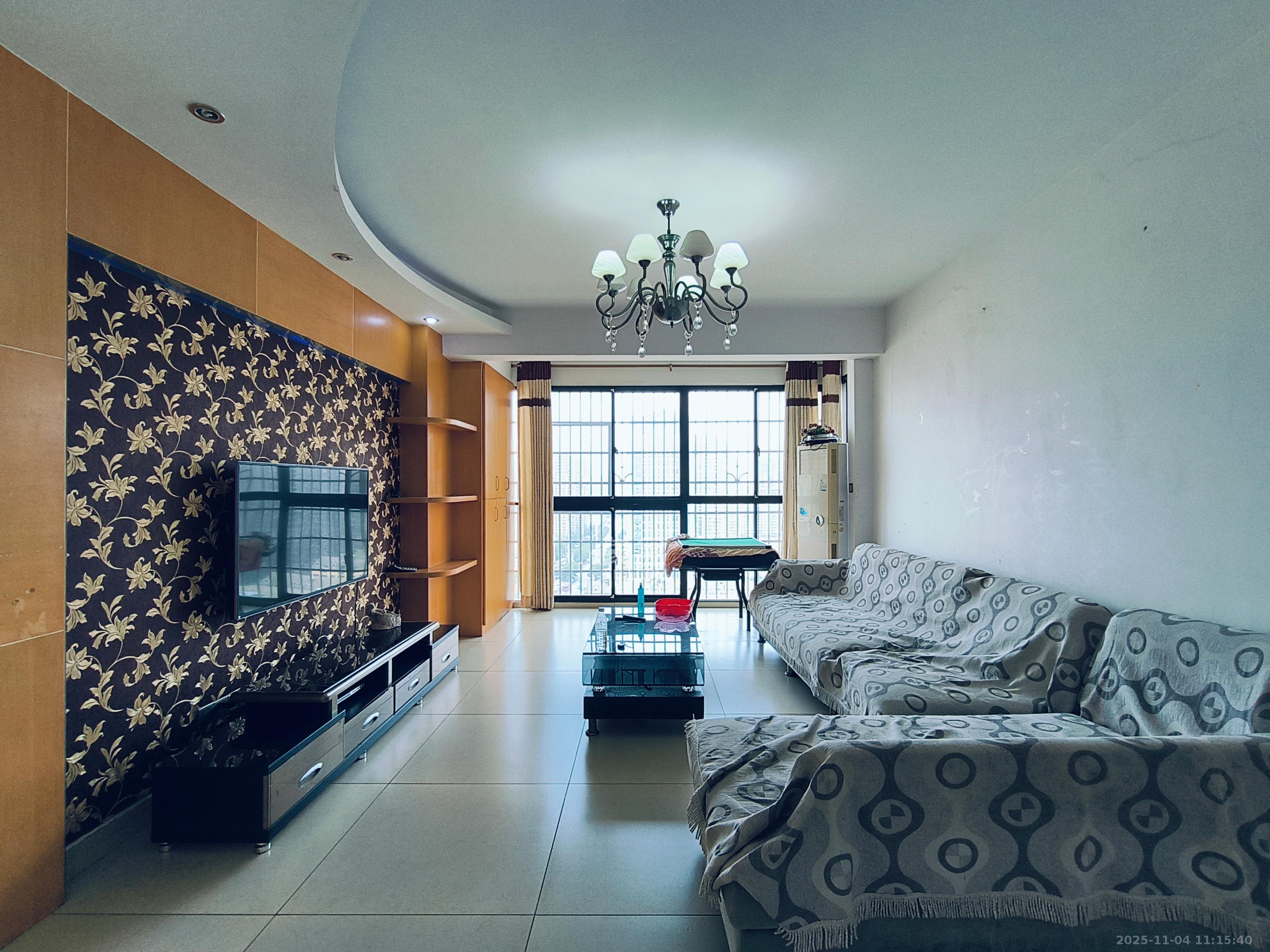 三景国际 4室2厅2卫 1800.0元/月 三景国际 4室2厅2卫 1800.0元/月室内图