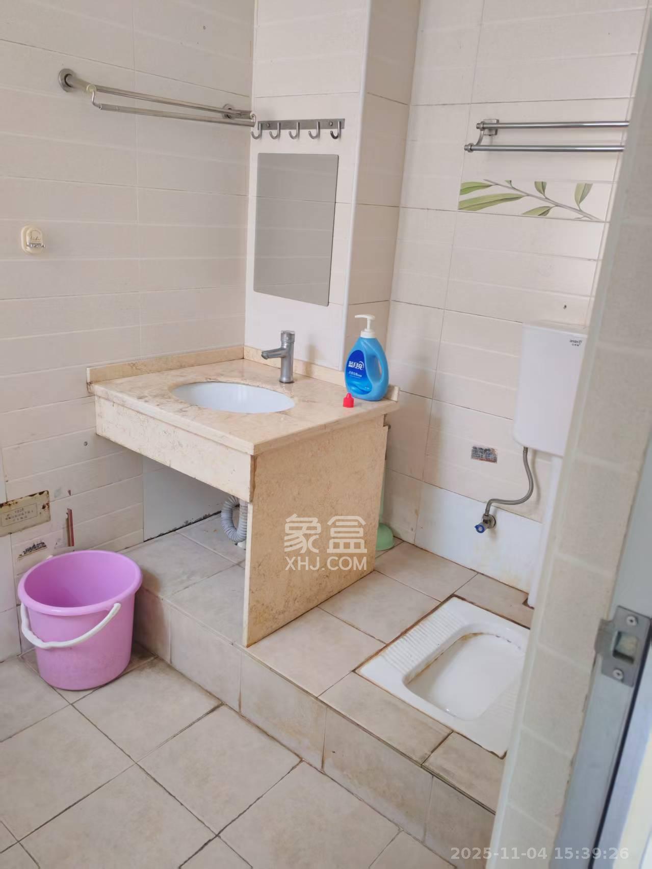 西城龙庭  1室1厅1卫    1750.0元/月室内图