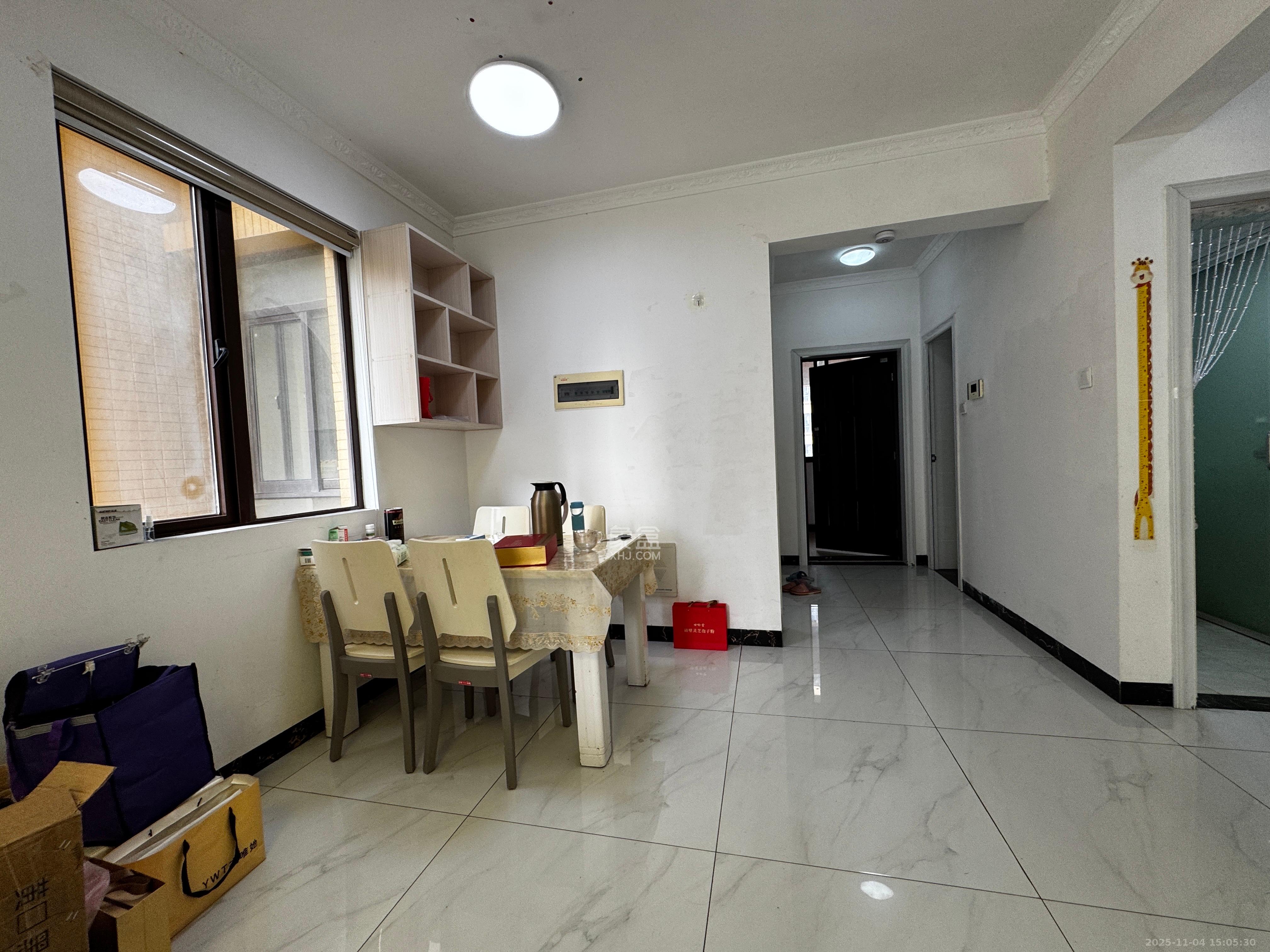 欧莱雅郡  3室2厅1卫    1800.0元/月室内图