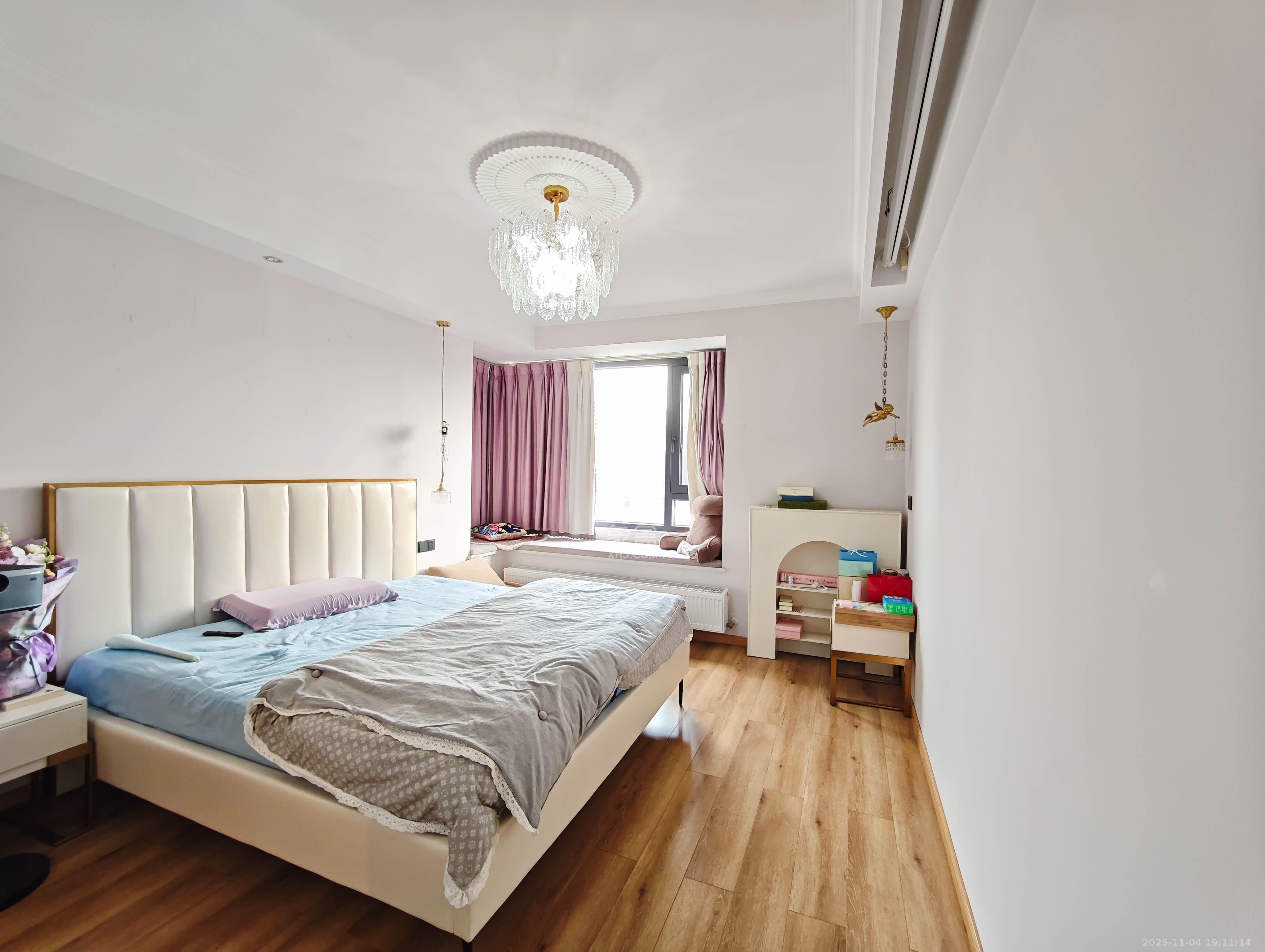 保利城(中航城国际社区、郡原美村) 4室2厅2卫 160.0万 保利城(中航城国际社区、郡原美村) 4室2厅2卫 160.0万卧室