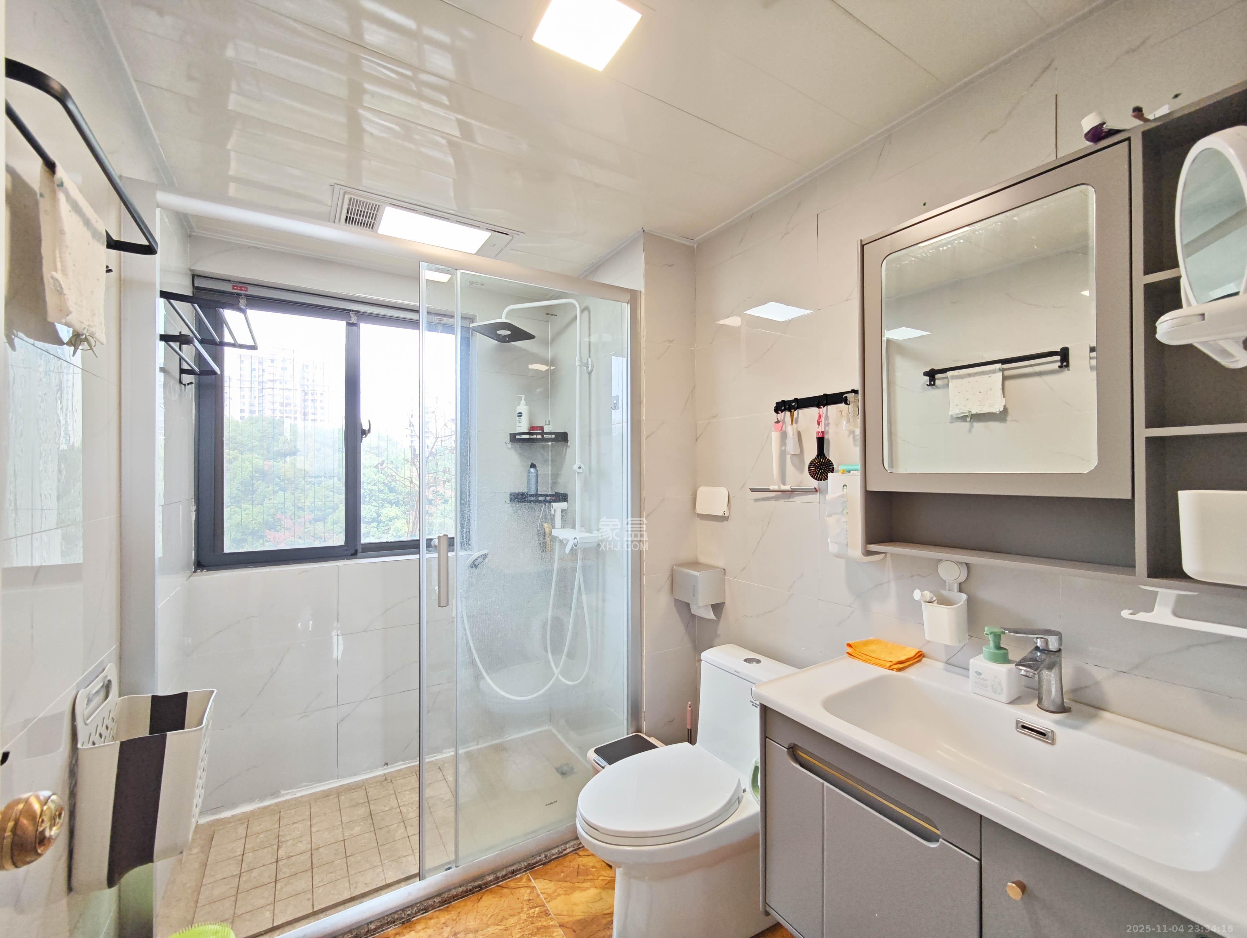 碧桂园南城首府(东宸林海) 4室2厅2卫 120.0万 碧桂园南城首府(东宸林海) 4室2厅2卫 120.0万卫生间