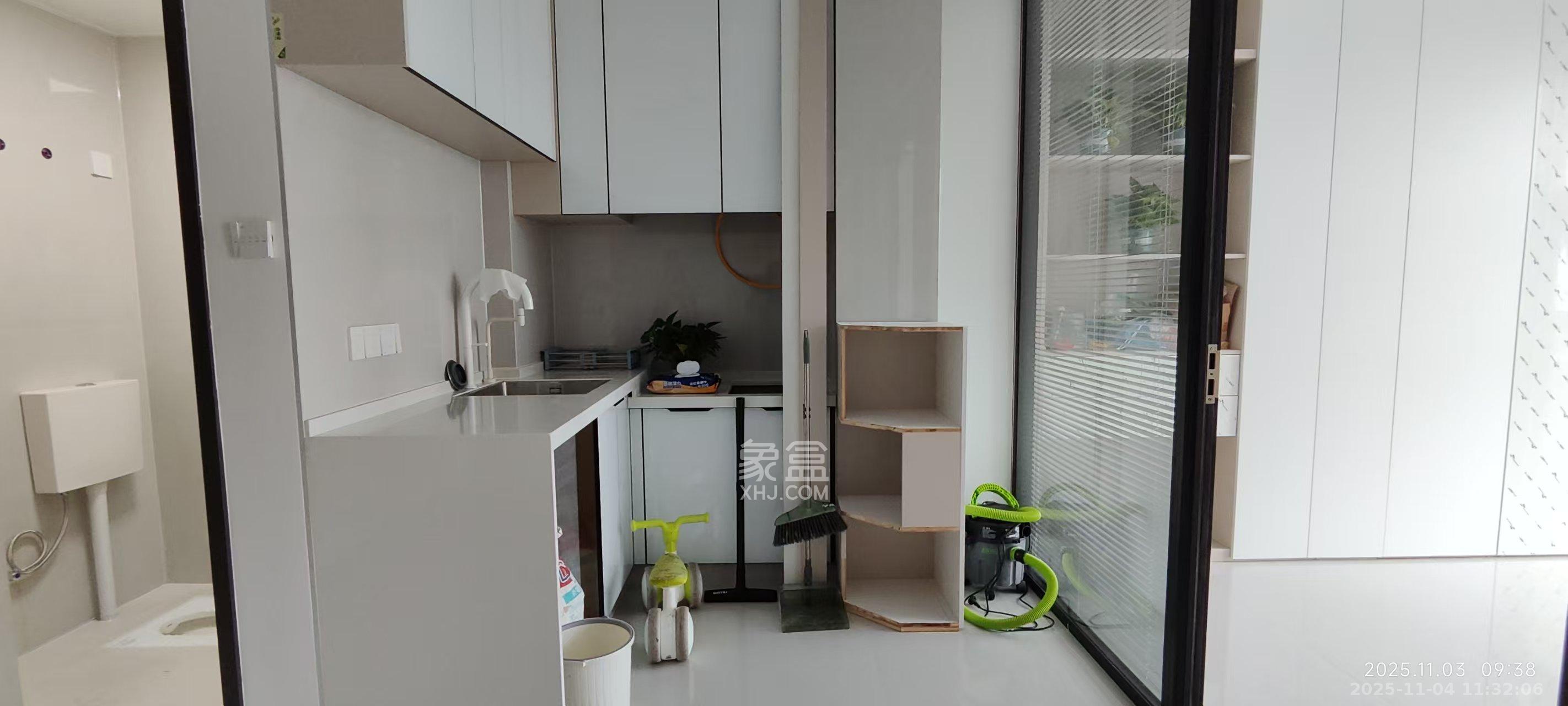 万坤图财富广场 2室1厅1卫 3500.0元/月 万坤图财富广场 2室1厅1卫 3500.0元/月室内图