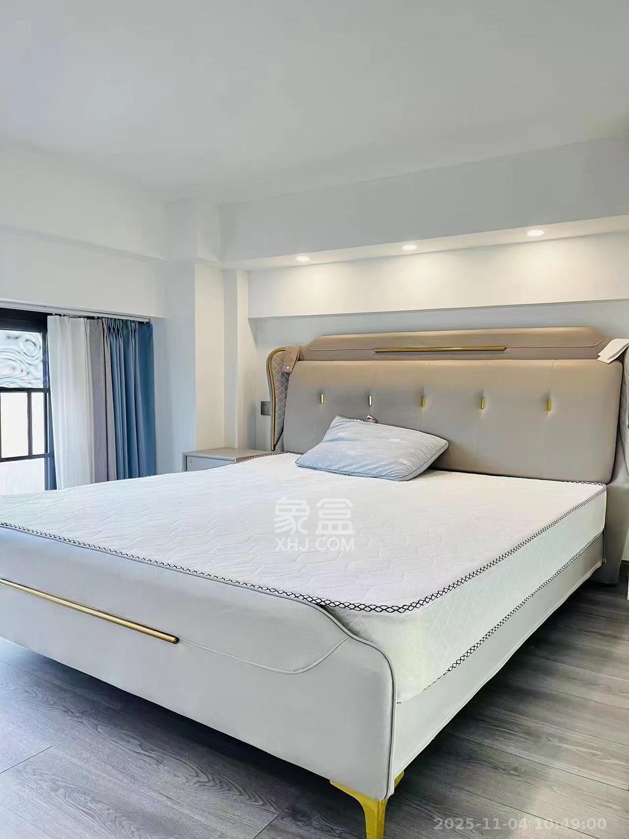 启迪协信中心  2室1厅1卫    2400.0元/月室内图