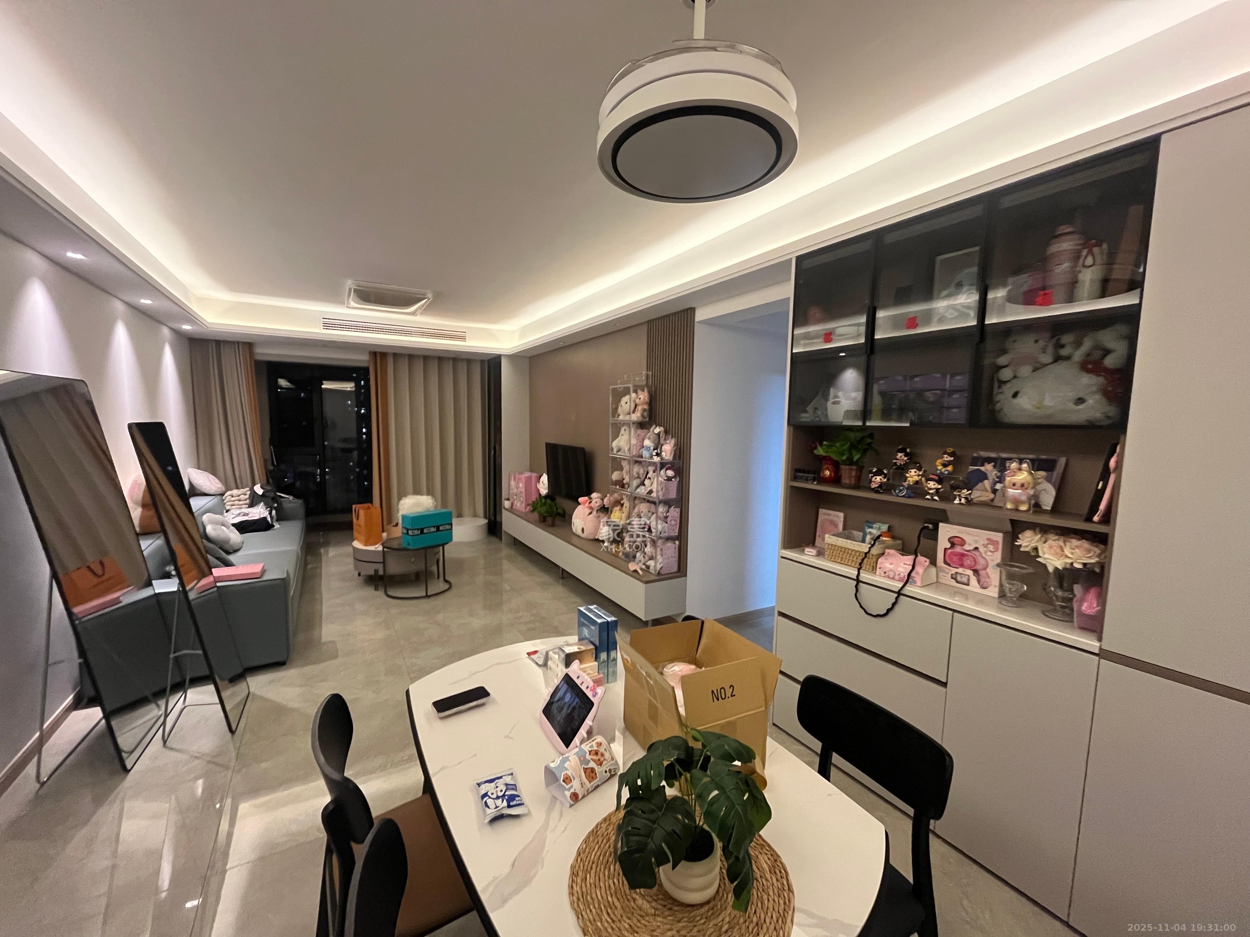 臻园  3室2厅2卫    3800.0元/月室内图