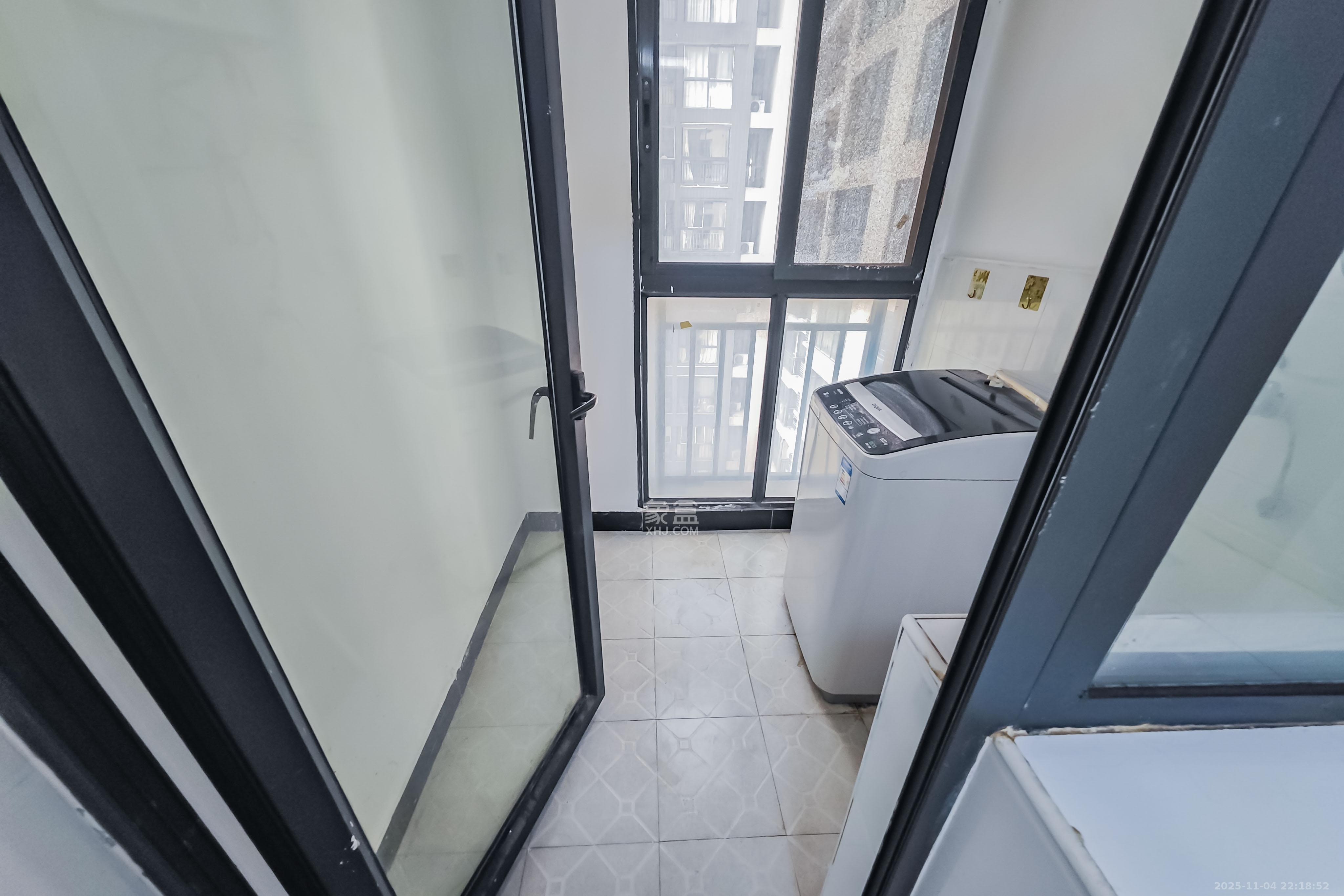 融科东南海  3室2厅1卫    88.0万其他