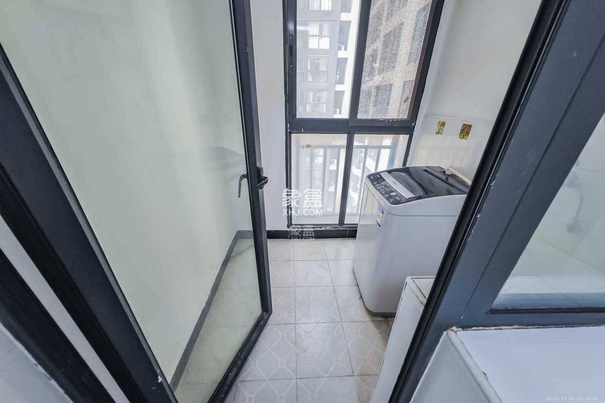 融科东南海 3室2厅1卫 88.0万 融科东南海 3室2厅1卫 88.0万其他