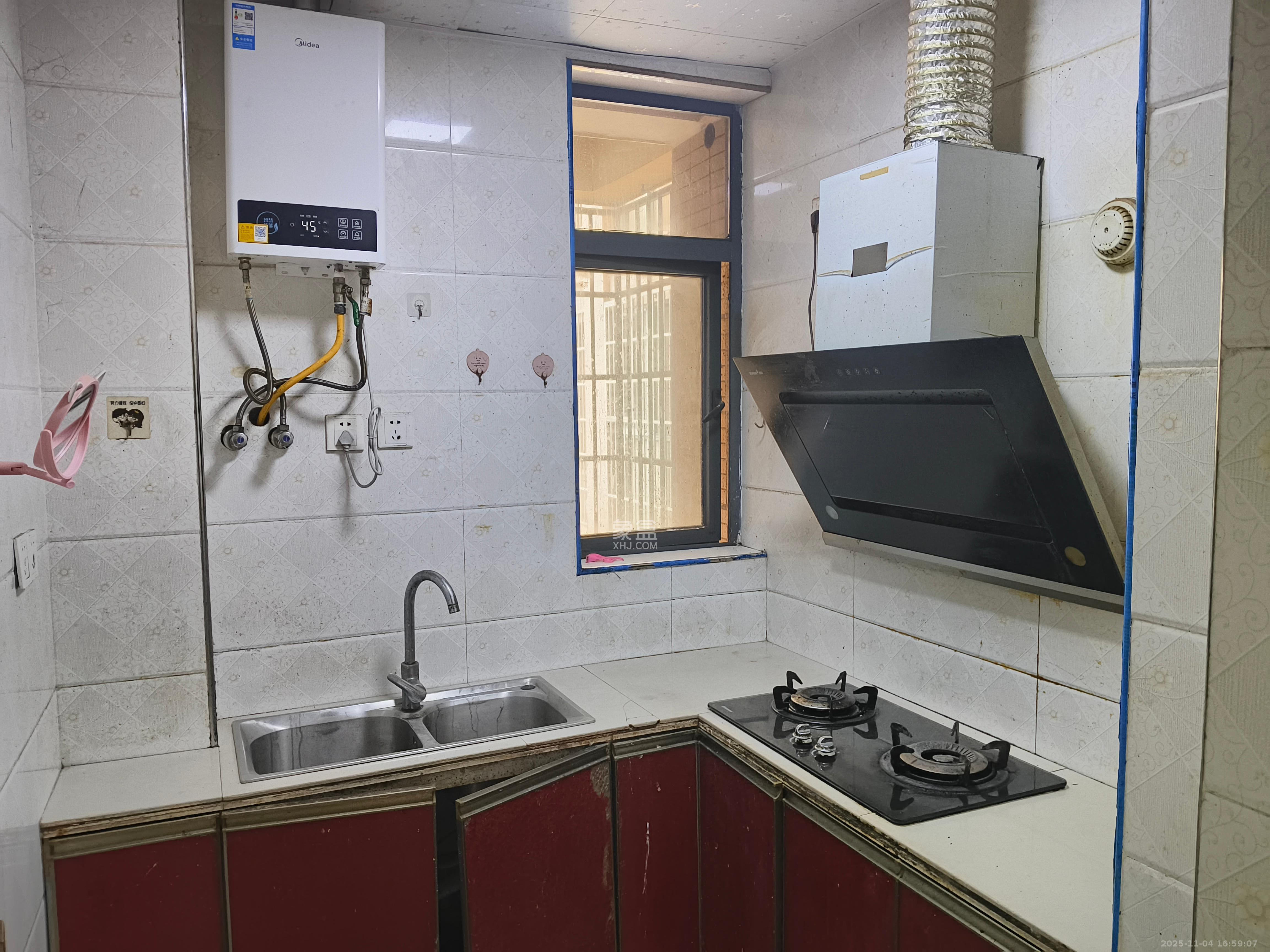 武广新都城(新都华府) 3室2厅1卫 1400.0元/月 武广新都城(新都华府) 3室2厅1卫 1400.0元/月室内图