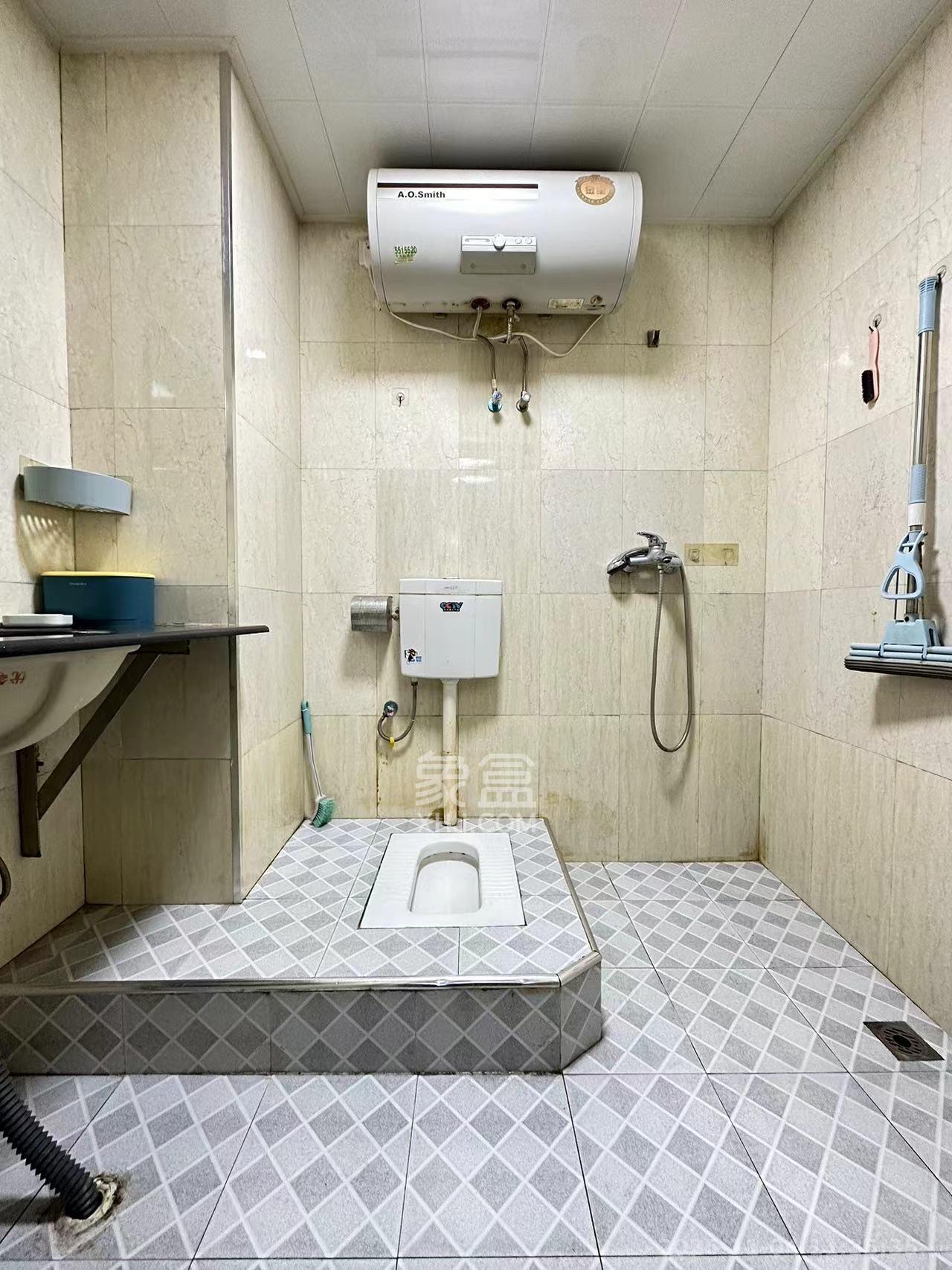 上城星座 1室1厅1卫 1500.0元/月 上城星座 1室1厅1卫 1500.0元/月室内图