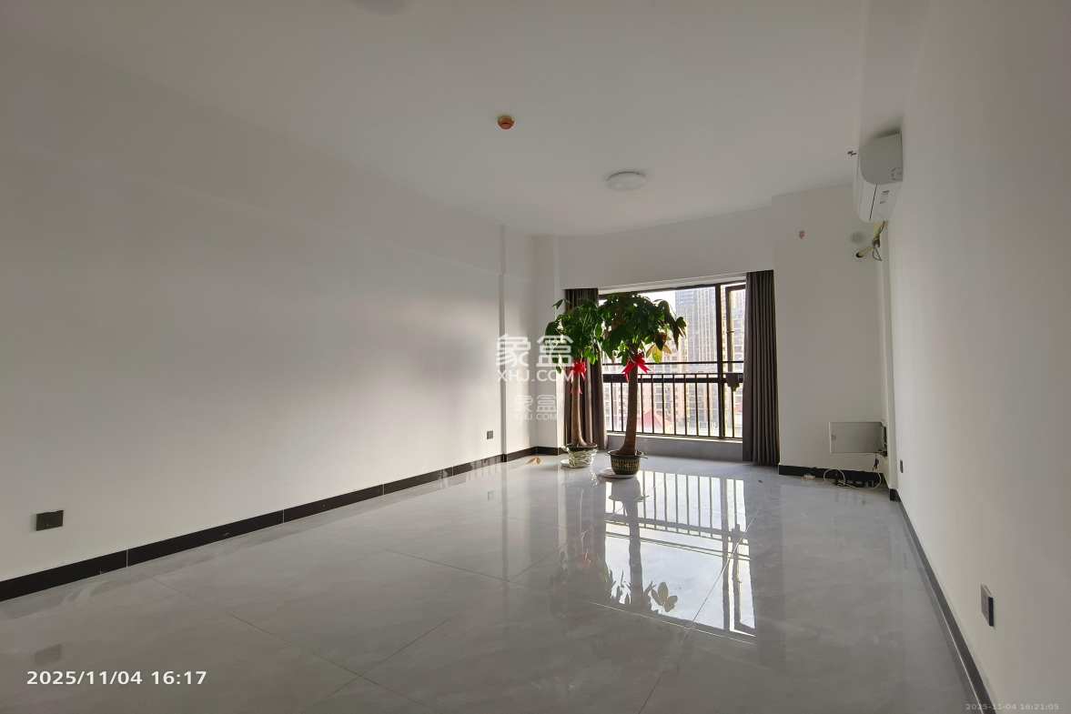 旭辉国际广场(永升商业广场) 1室1厅1卫 1600.0元/月 旭辉国际广场(永升商业广场) 1室1厅1卫 1600.0元/月室内图