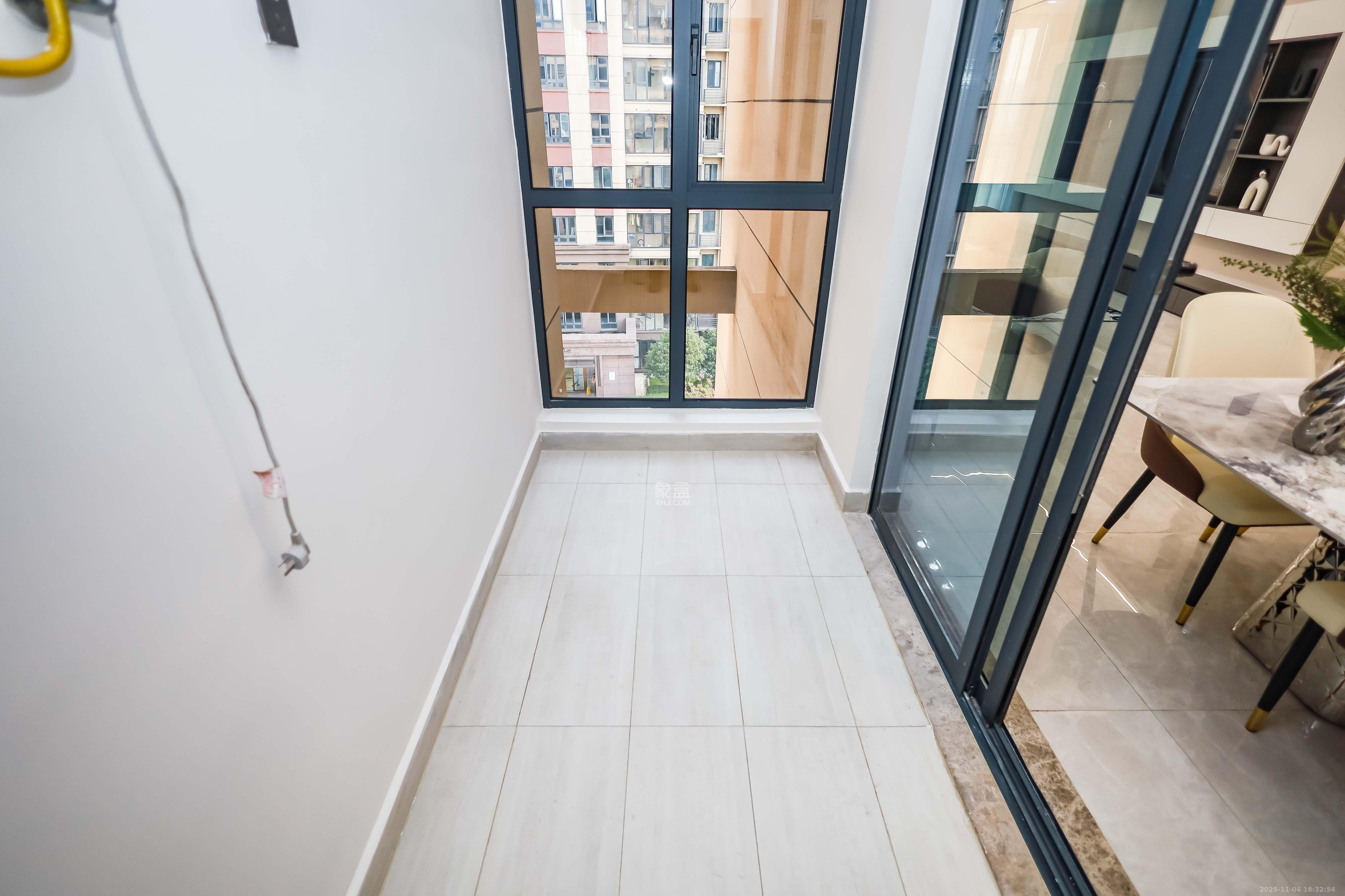 长房云西府一期  3室2厅1卫    92.8万阳台