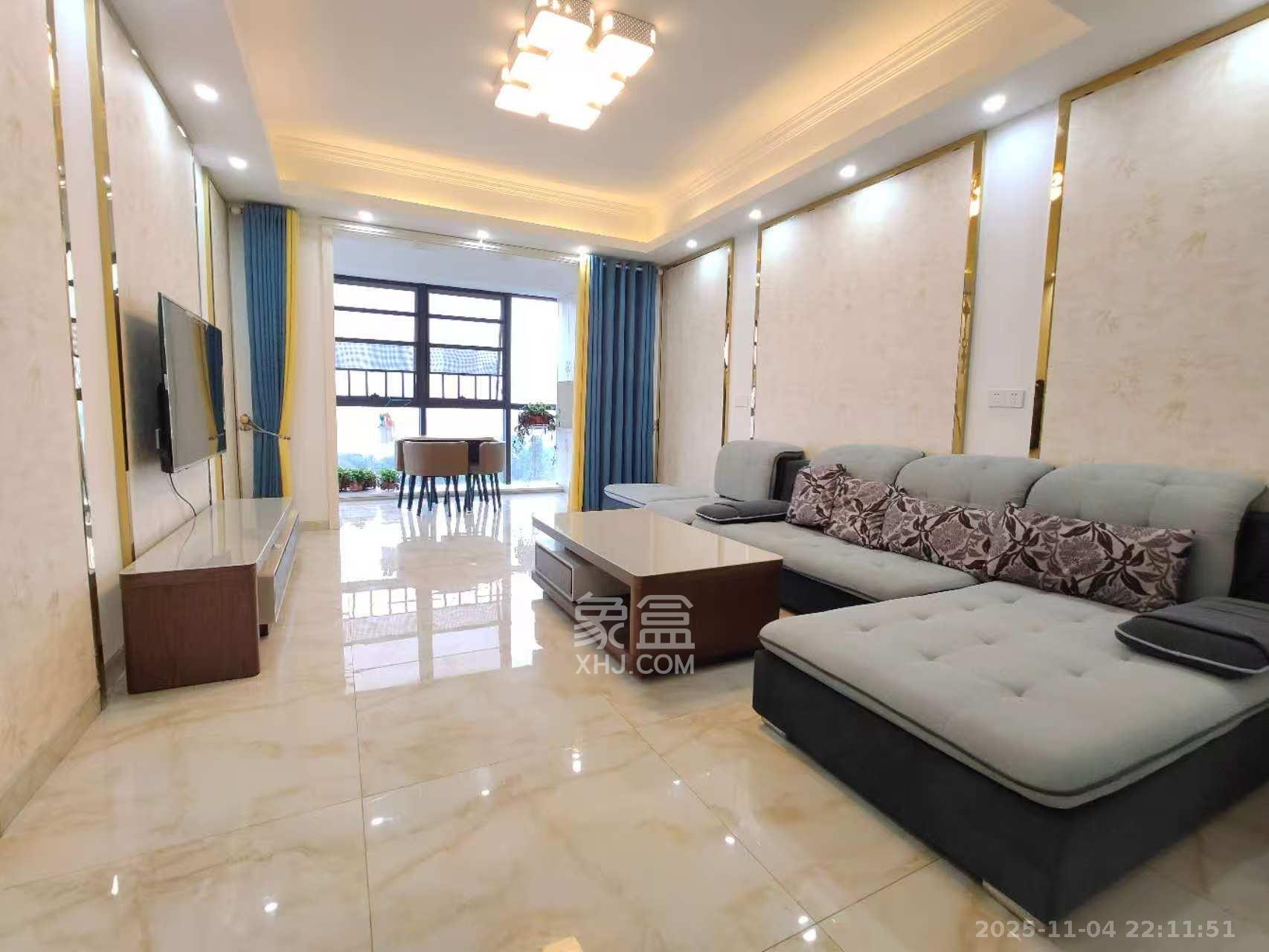 达美溪湖湾 4室2厅2卫 4500.0元/月 达美溪湖湾 4室2厅2卫 4500.0元/月室内图