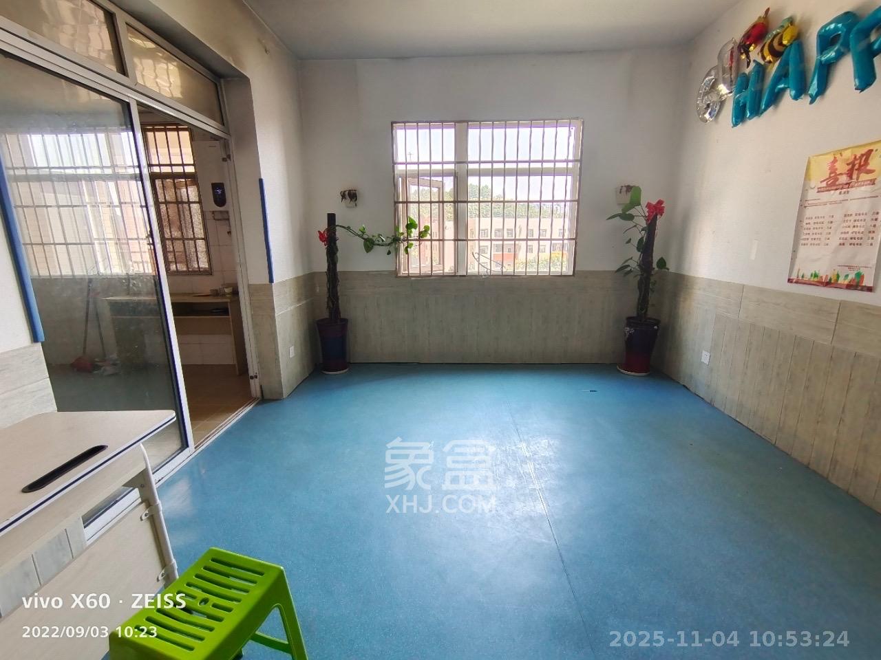 嘉华城(一期) 5室2厅2卫 2800.0元/月 嘉华城(一期) 5室2厅2卫 2800.0元/月室内图