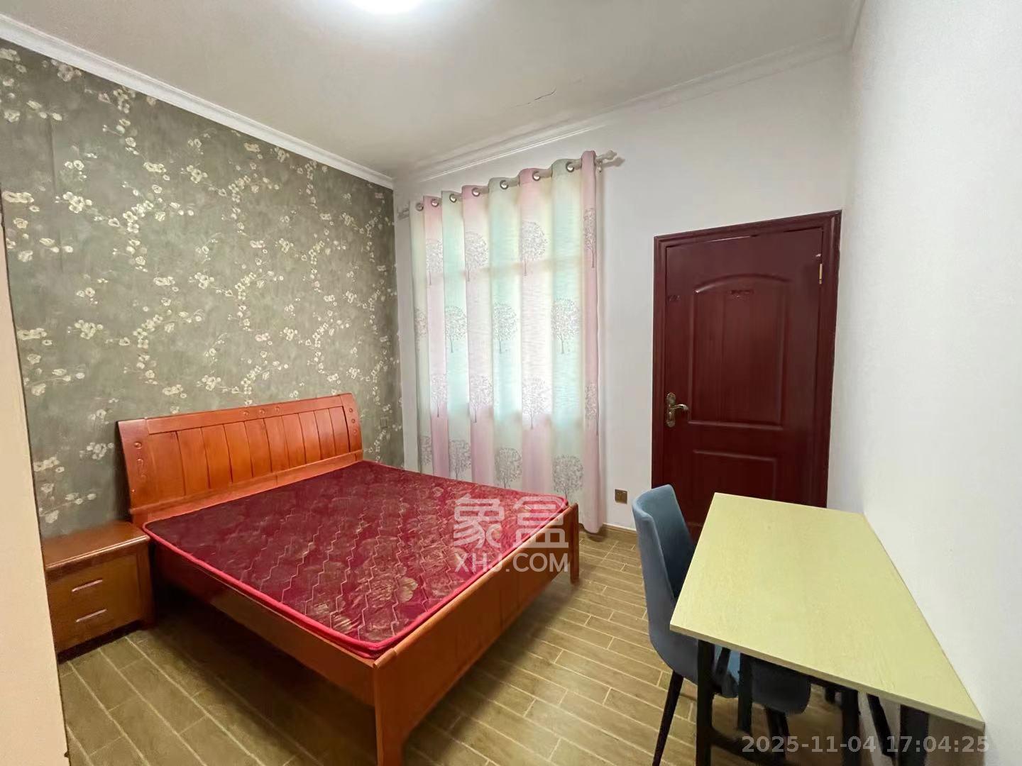 红旗区四片  2室1厅1卫    1600.0元/月室内图