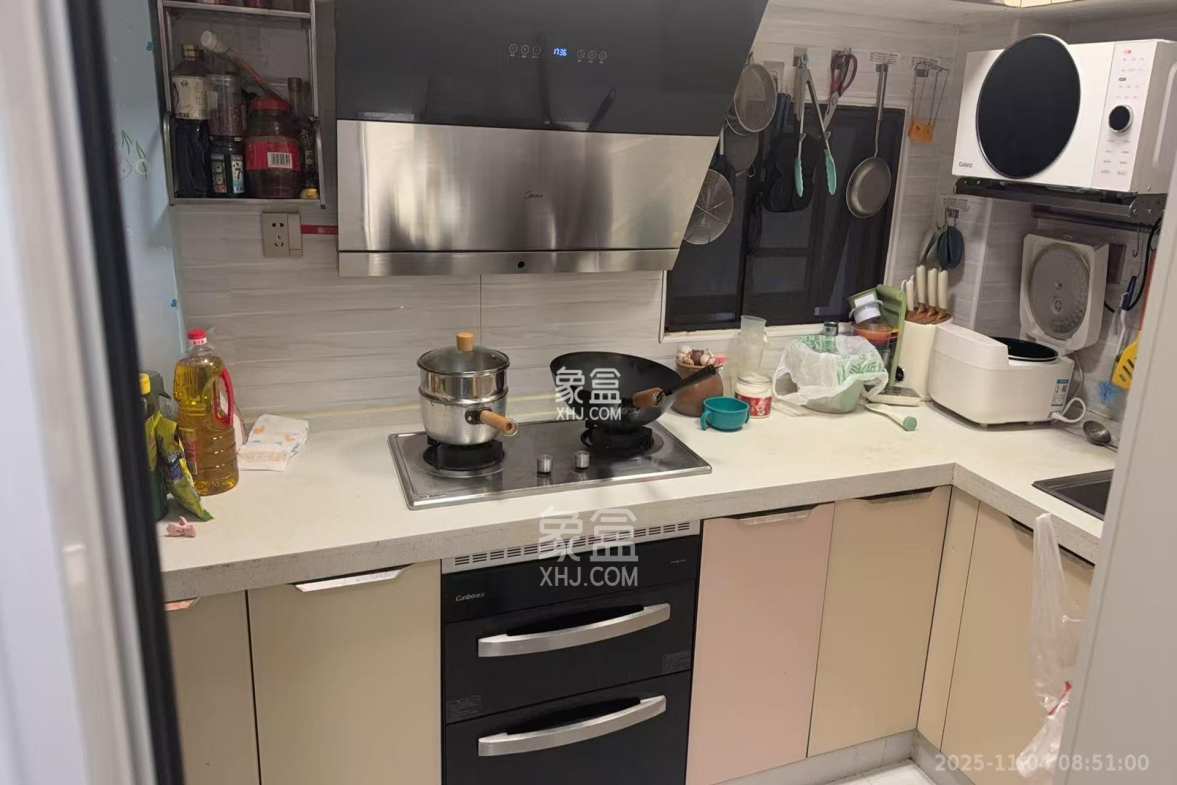 汇金城/嘉华城(二期、三期) 3室2厅1卫 2600.0元/月 汇金城/嘉华城(二期、三期) 3室2厅1卫 2600.0元/月室内图