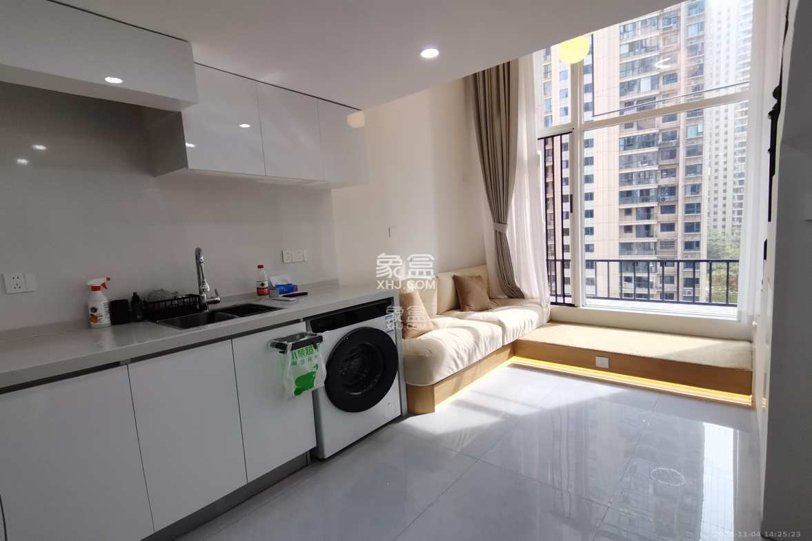 力高凤凰新天 1室1厅1卫 2100.0元/月 力高凤凰新天 1室1厅1卫 2100.0元/月室内图