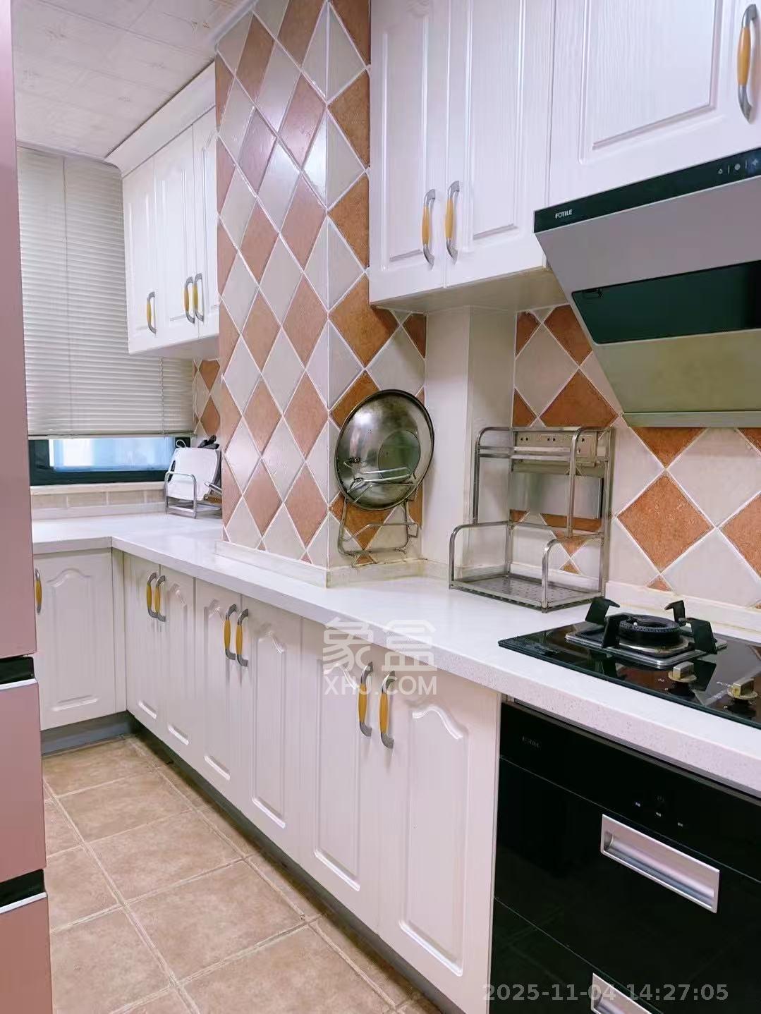 深业睿城  2室2厅1卫    2400.0元/月室内图