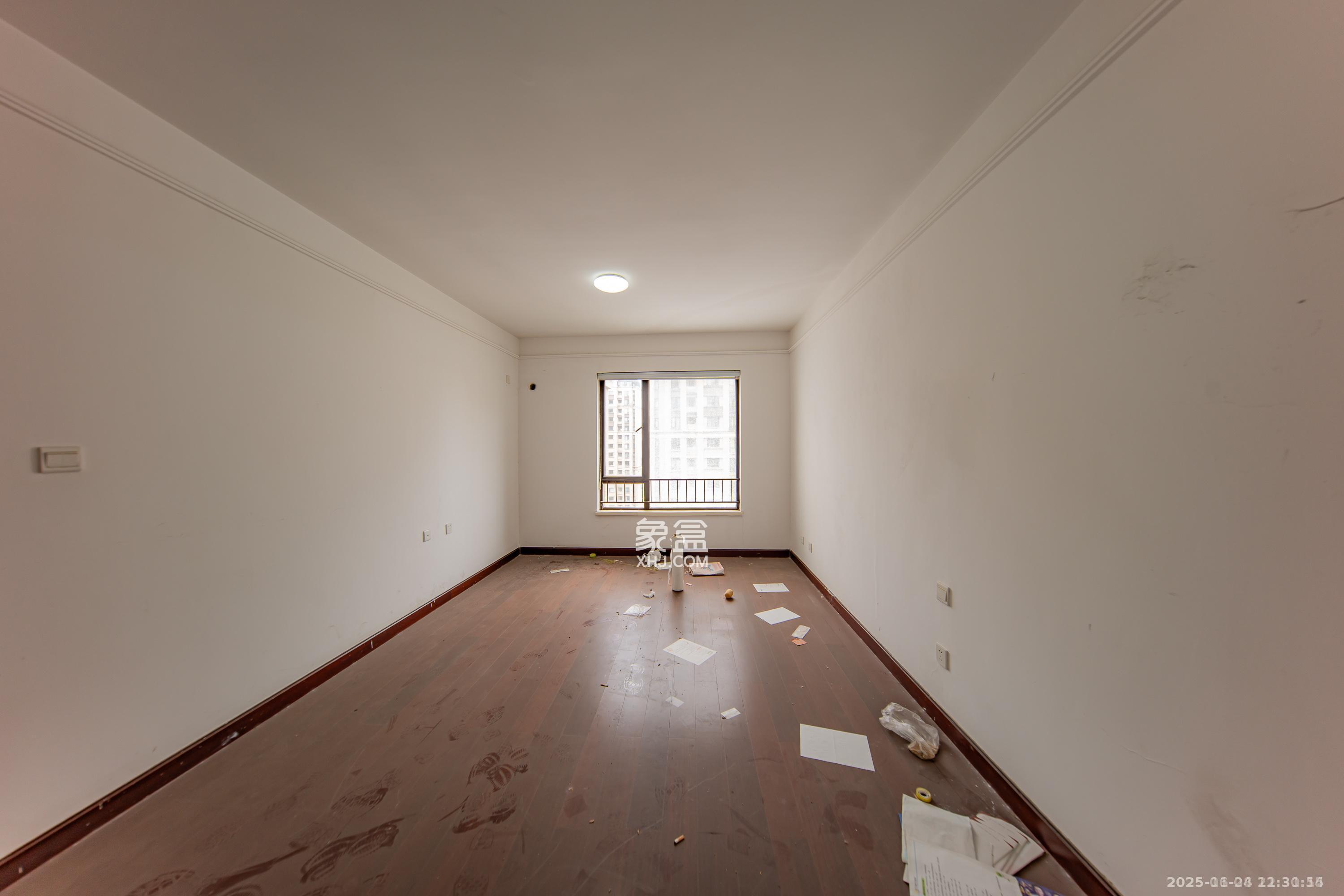 中海国际三期  4室2厅2卫    2200.0元/月室内图