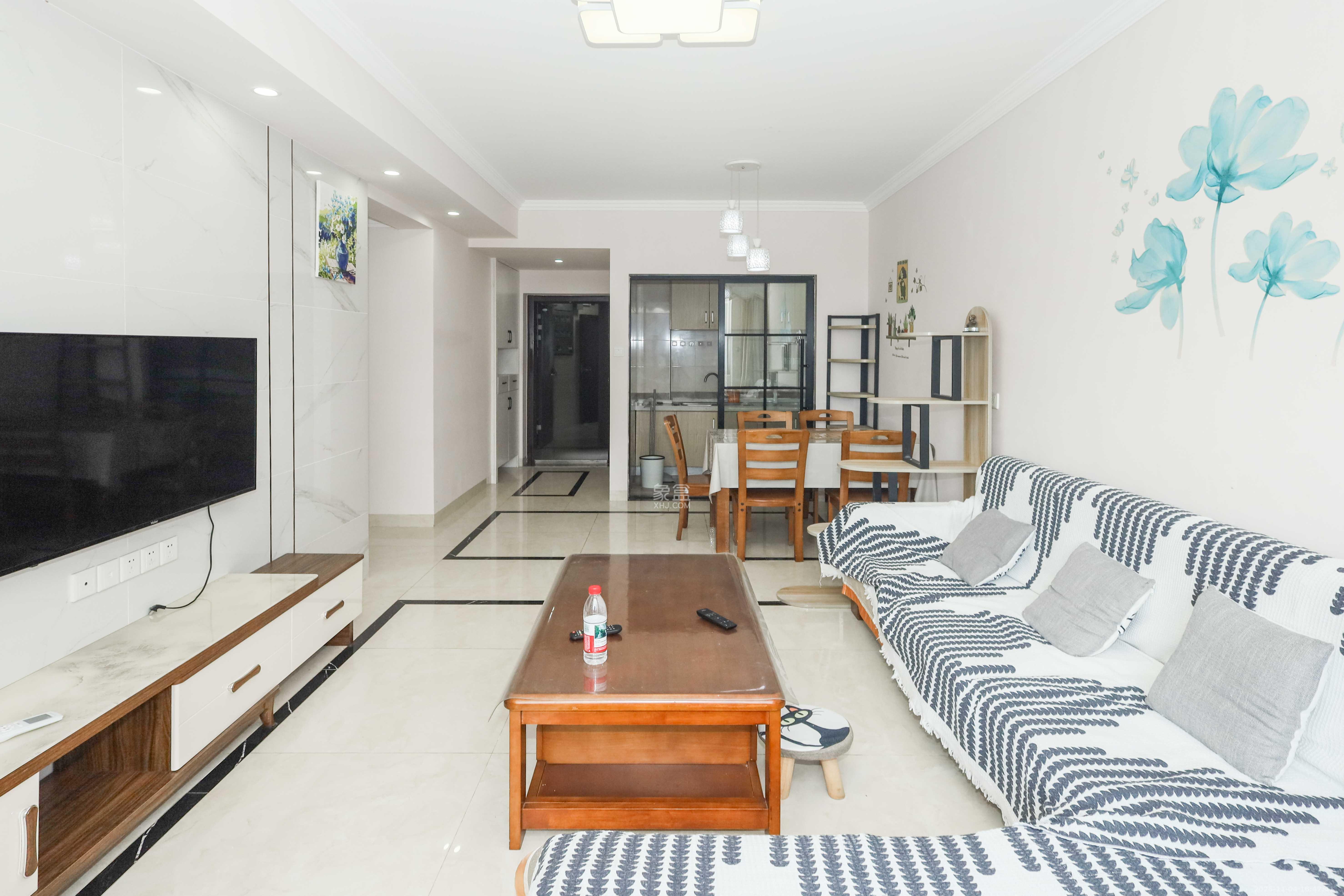 中国铁建梅溪青秀二期  3室2厅2卫    2800.0元/月