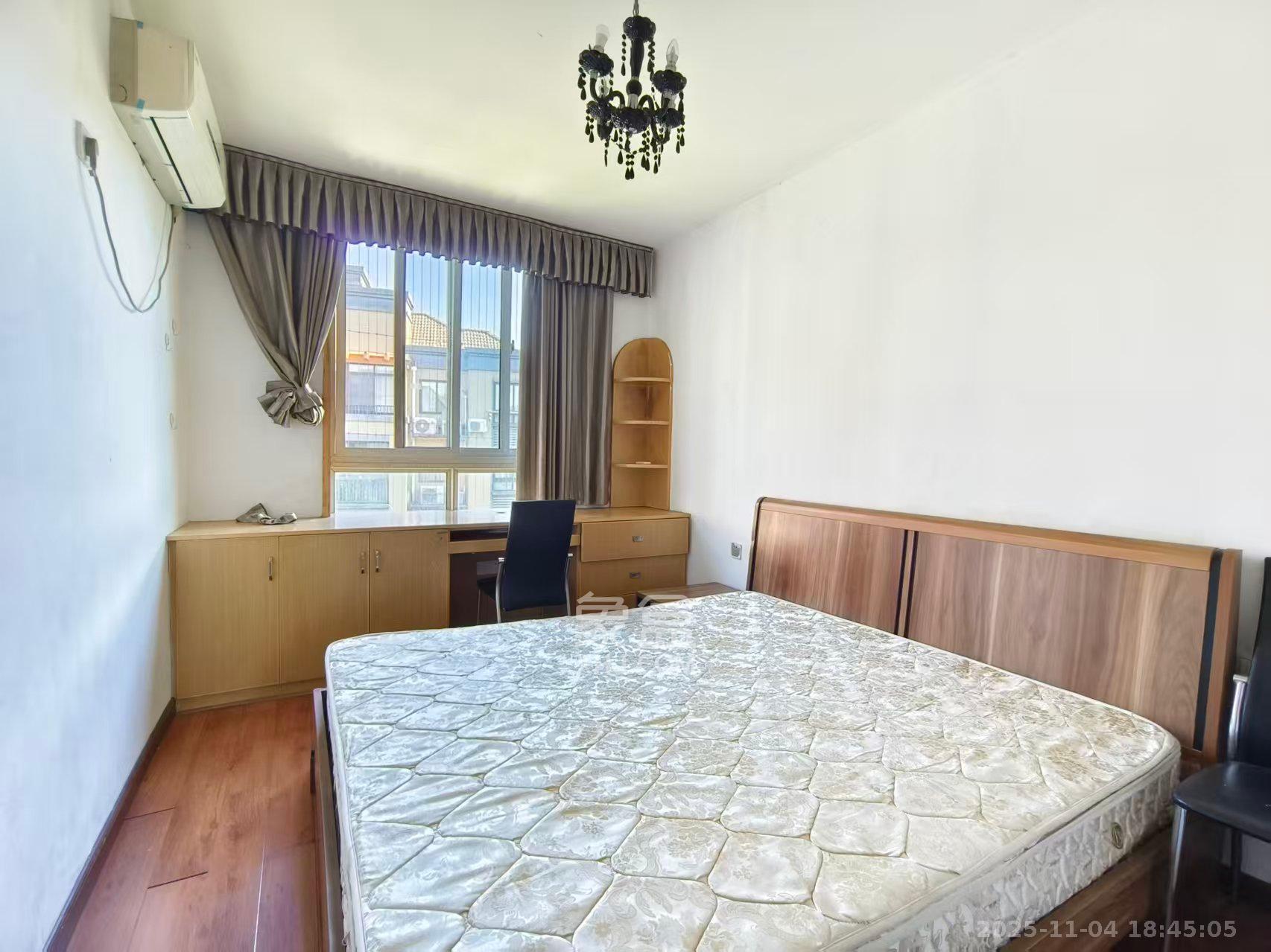 山水湾 2室2厅1卫 1300.0元/月 山水湾 2室2厅1卫 1300.0元/月室内图