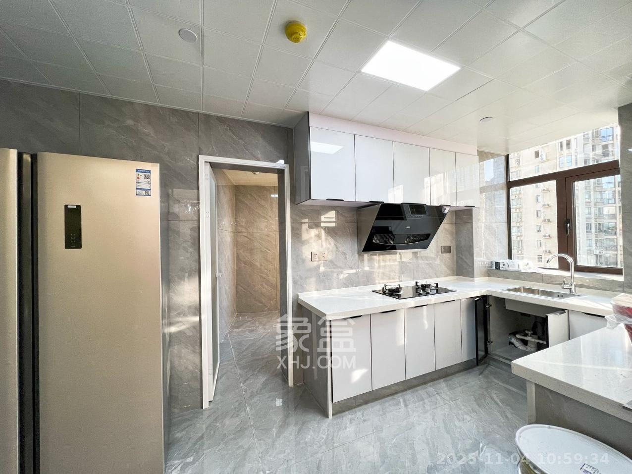 中建江山壹号  4室2厅1卫    12000.0元/月室内图