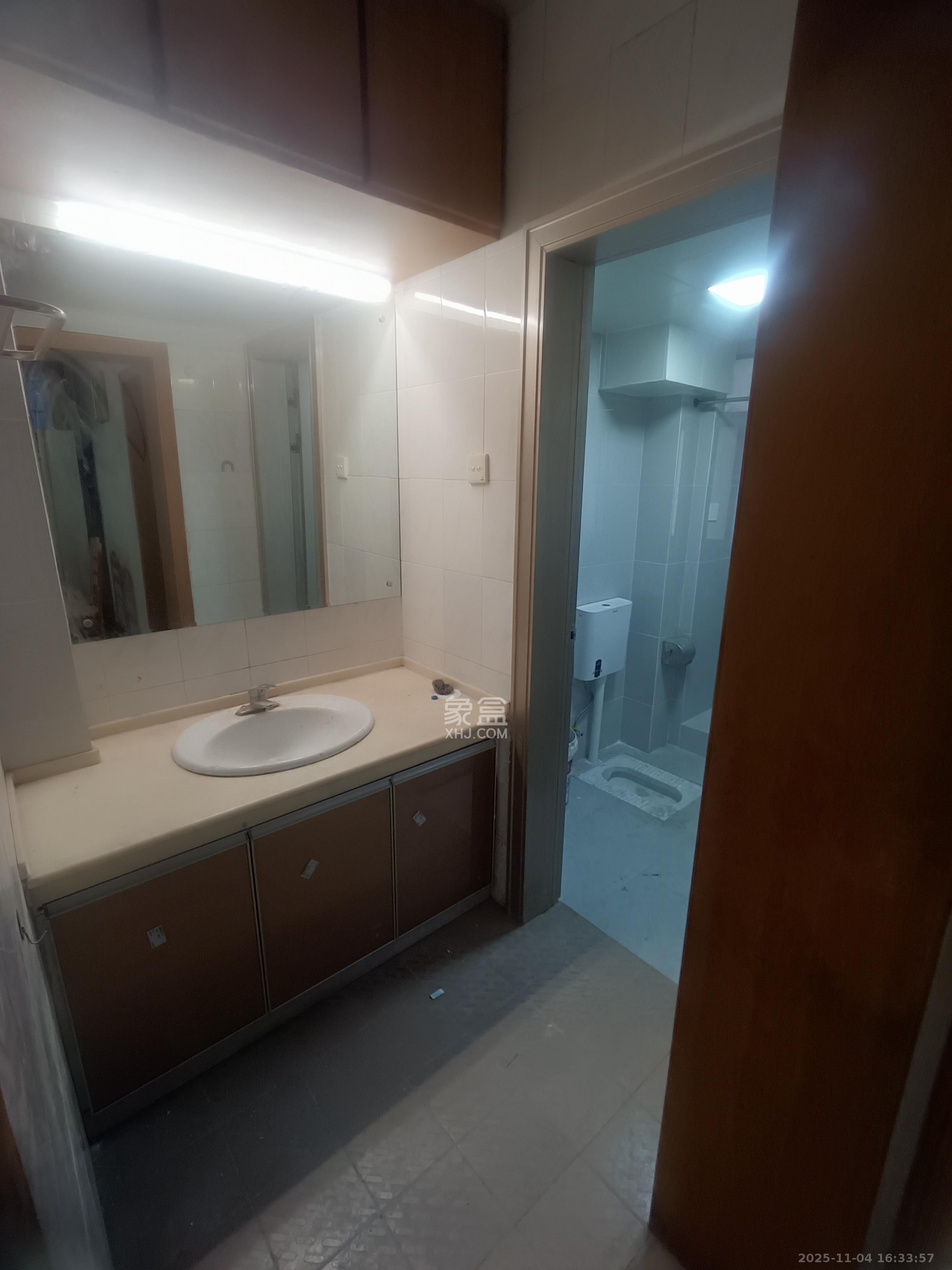 省政府机关二院  2室1厅1卫    2800.0元/月室内图