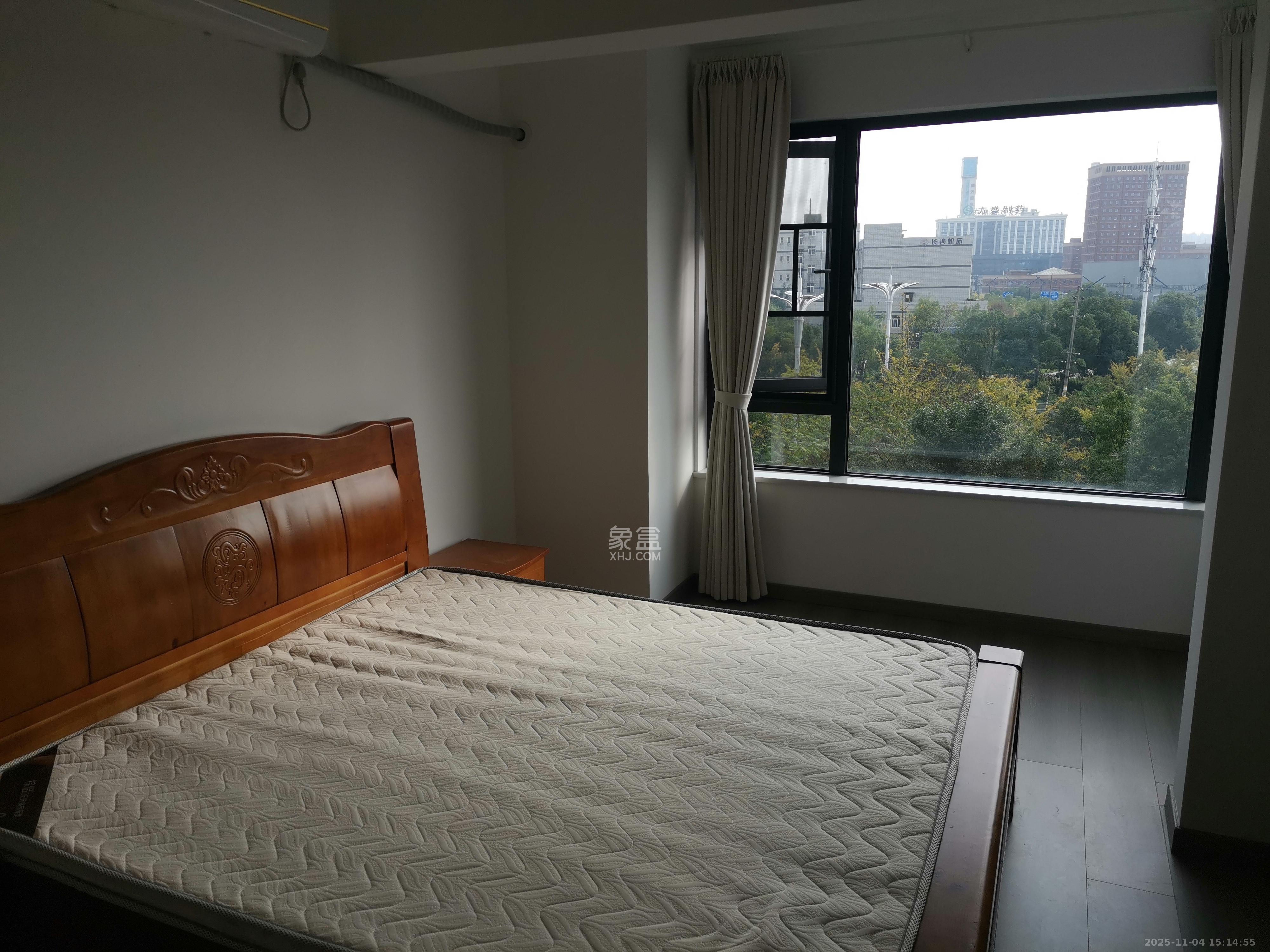 保利恒伟时光印象 3室2厅2卫 2600.0元/月 保利恒伟时光印象 3室2厅2卫 2600.0元/月室内图