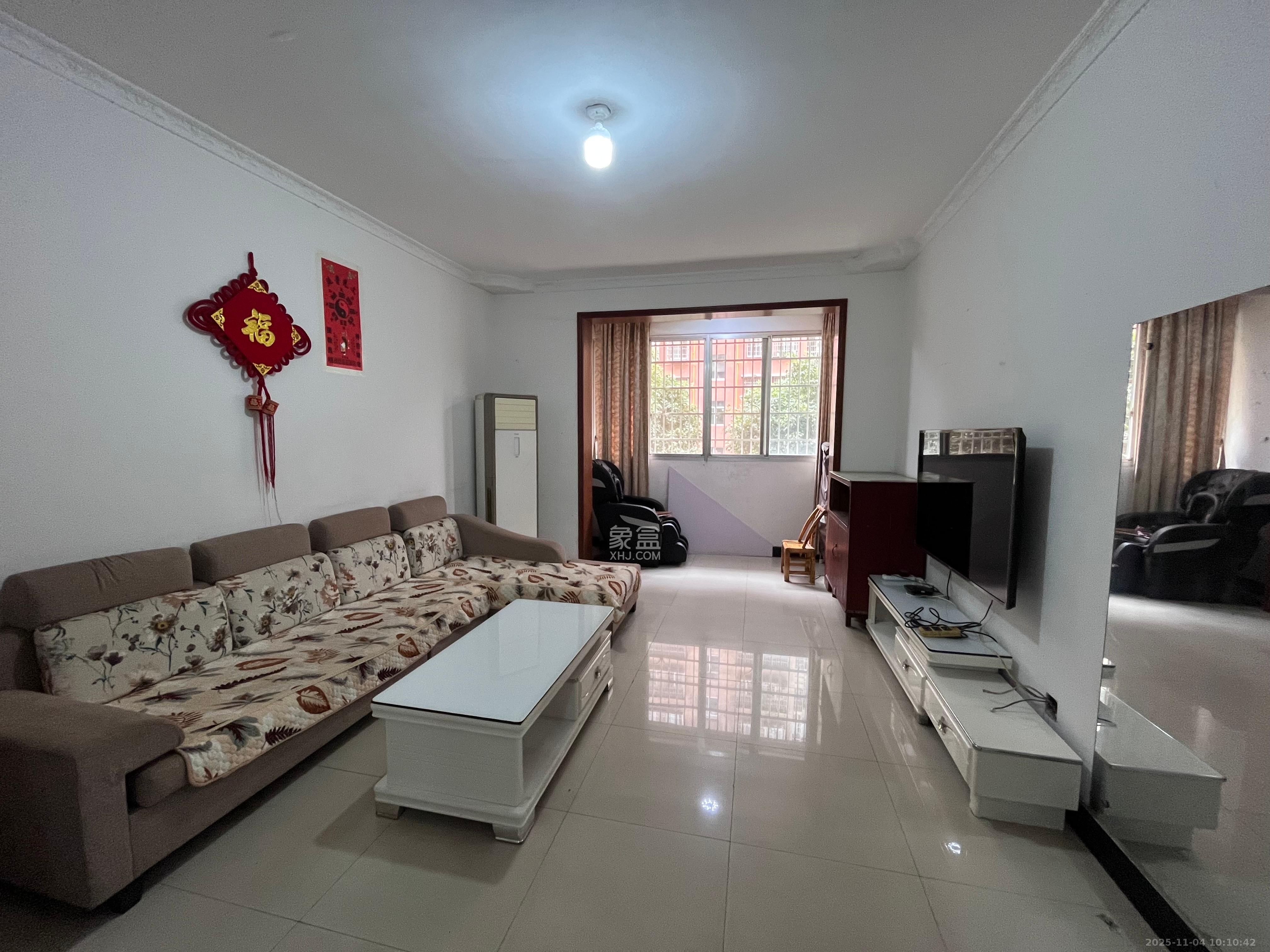 先锋新宇  1室0厅0卫    1600.0元/月