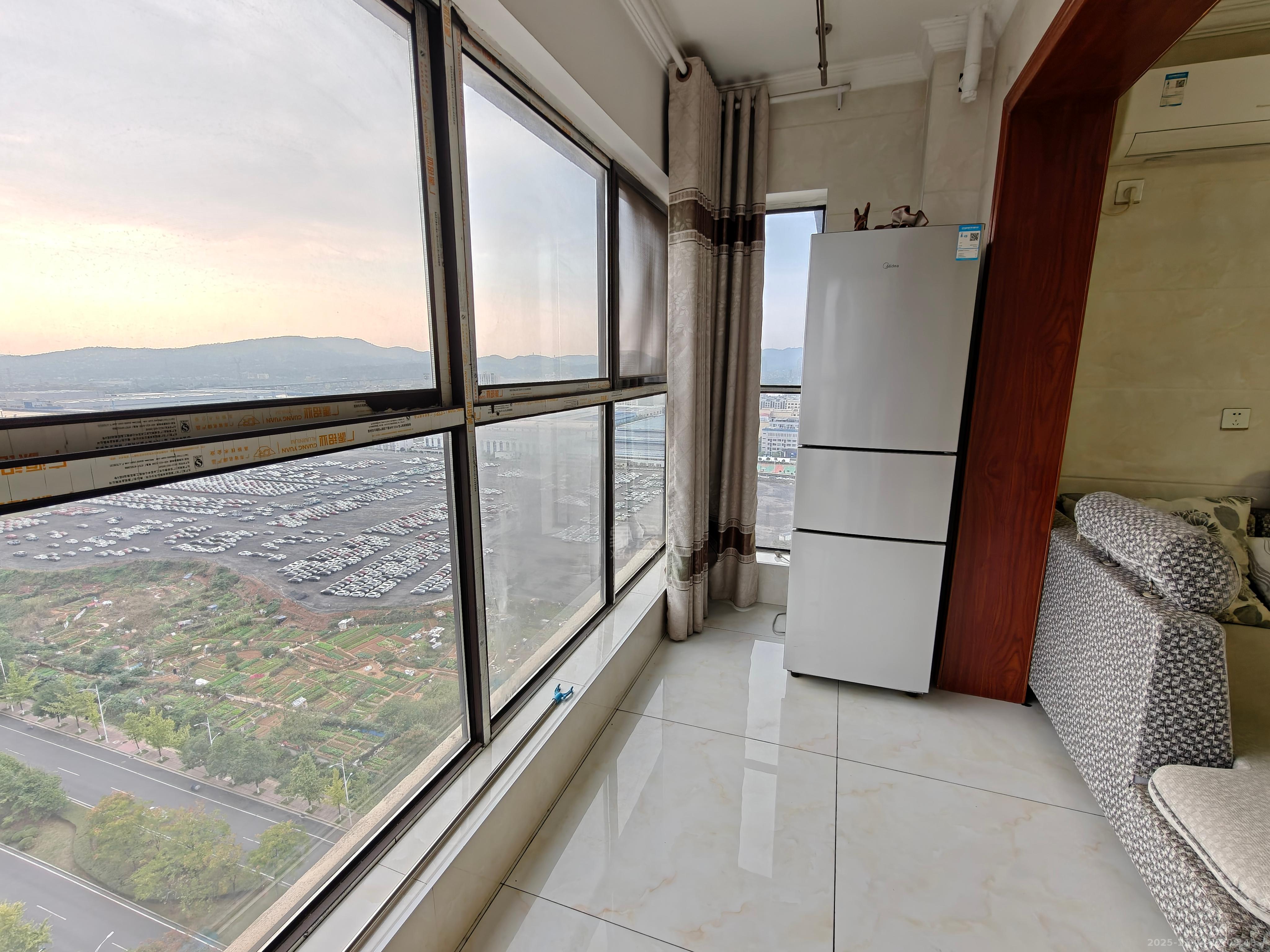 佳兆业金域天下三期  1室1厅1卫    1500.0元/月室内图