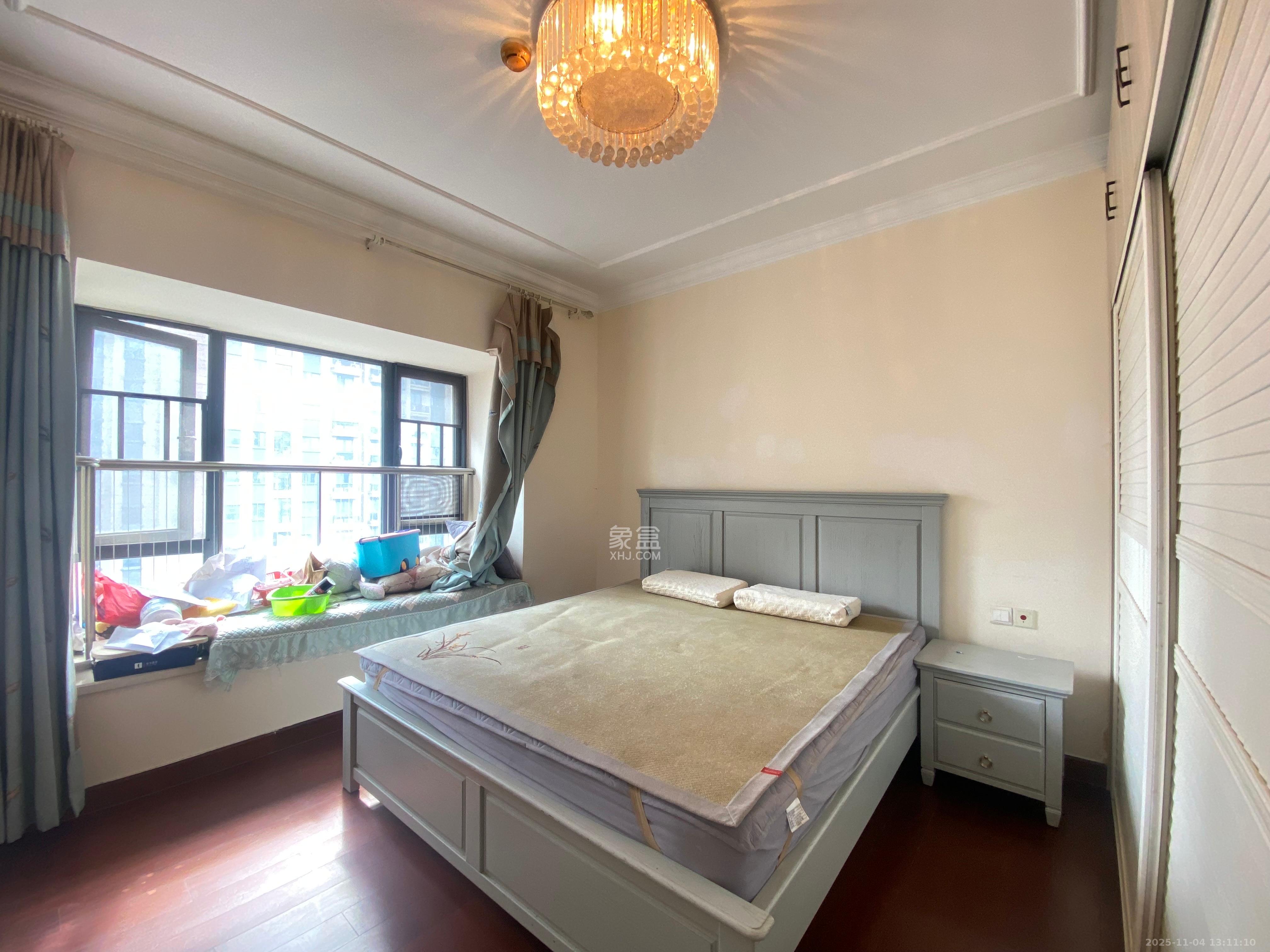 恒大国际广场  3室2厅2卫    2800.0元/月室内图