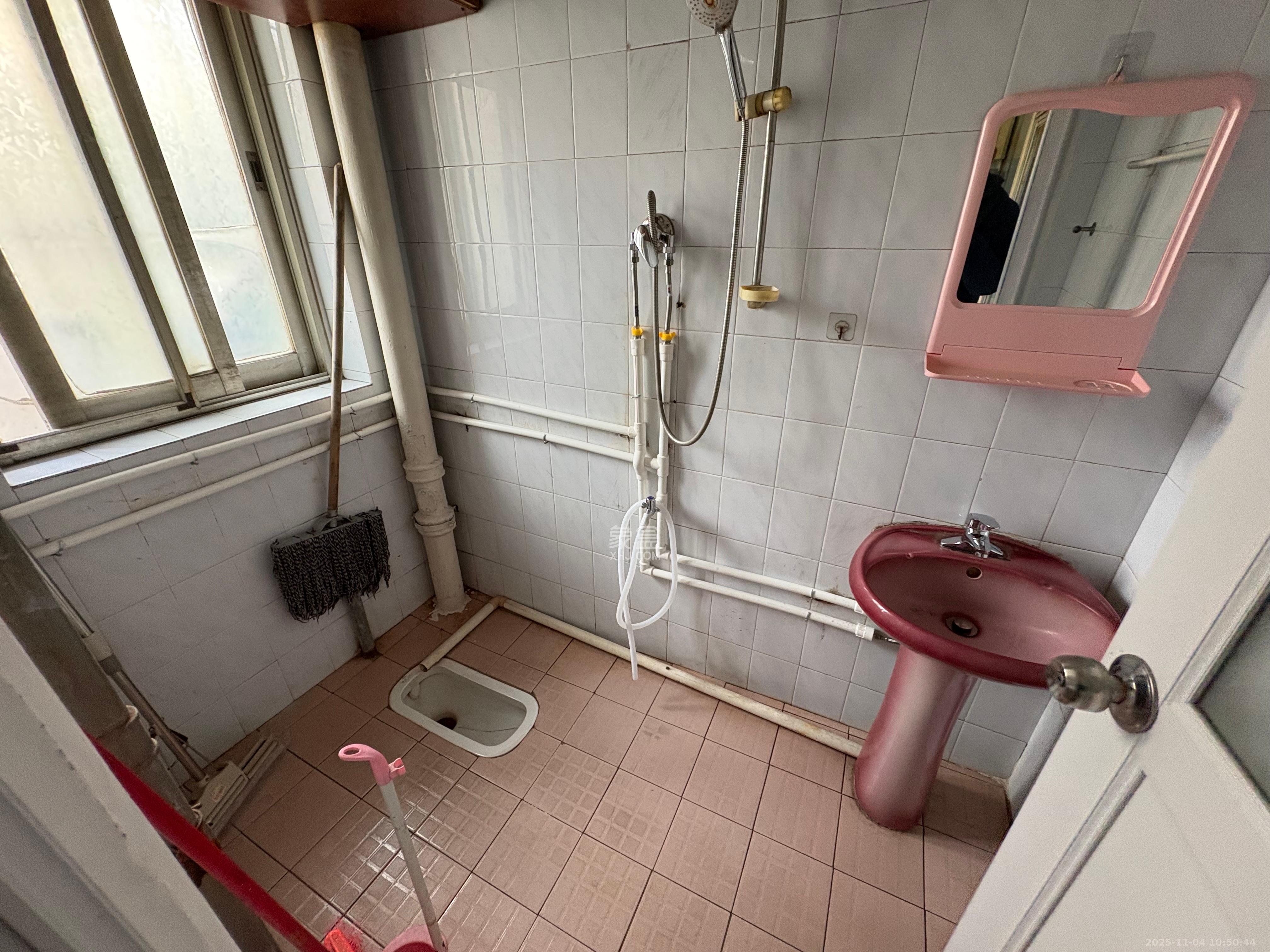 狮子山二片 2室1厅1卫 1200.0元/月 狮子山二片 2室1厅1卫 1200.0元/月室内图