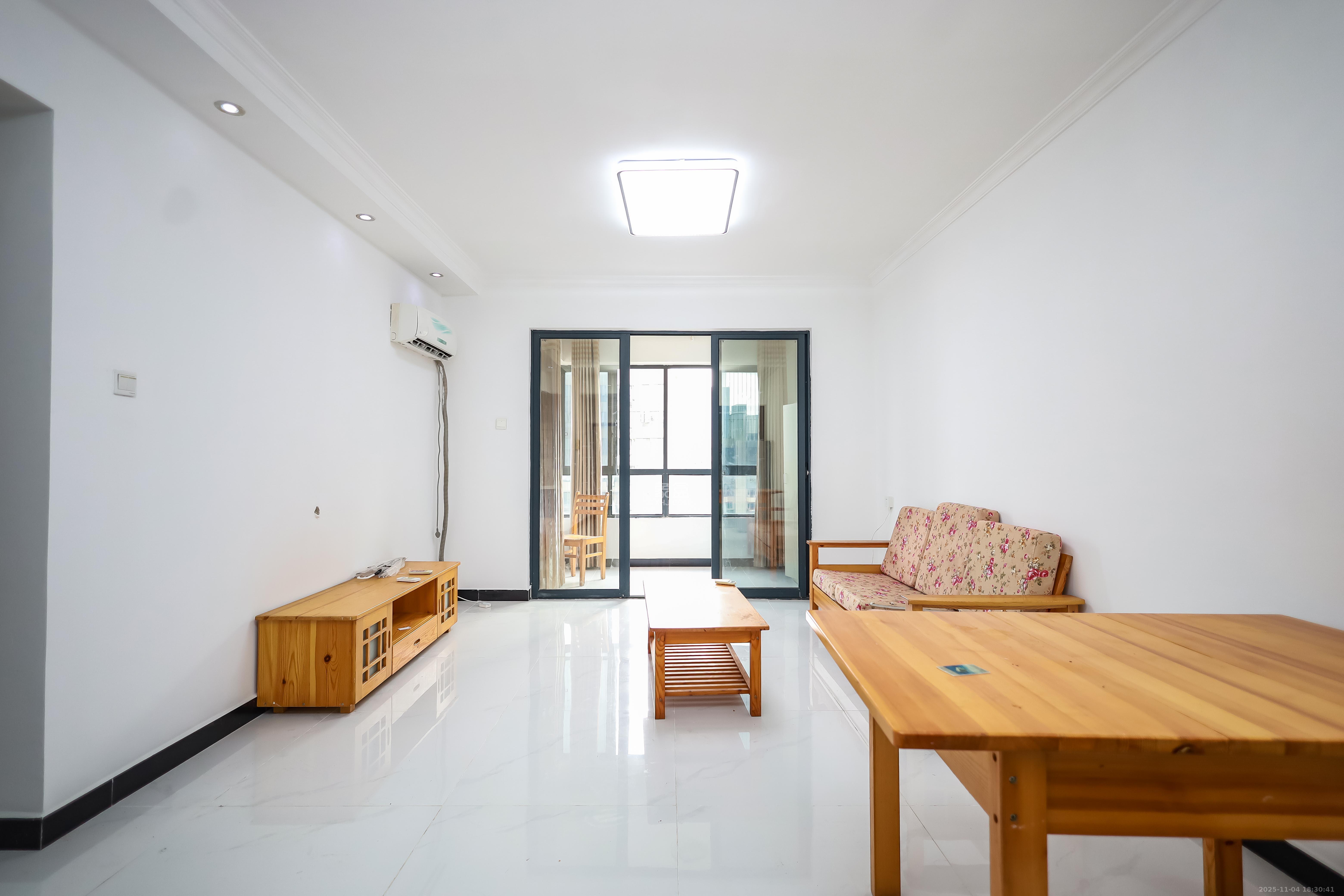 长房时代城  2室2厅1卫    76.0万