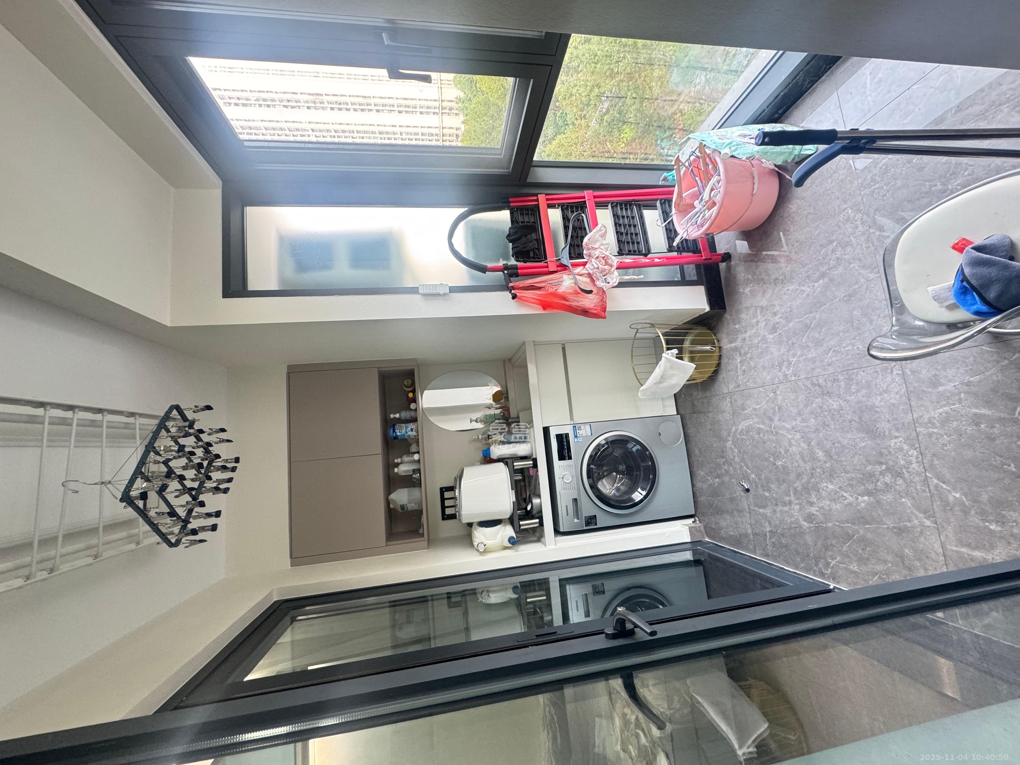 中海阅溪府  4室1厅2卫    6000.0元/月室内图