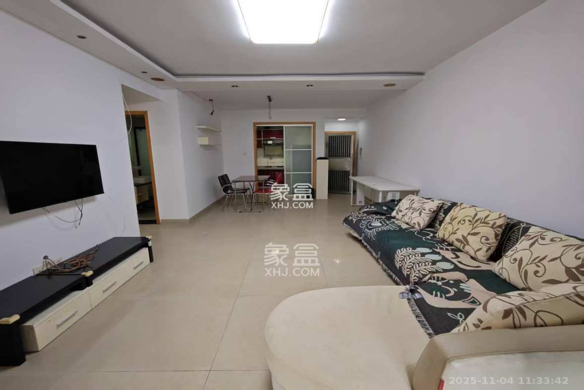 枫林美景 3室2厅1卫 2600.0元/月 枫林美景 3室2厅1卫 2600.0元/月室内图