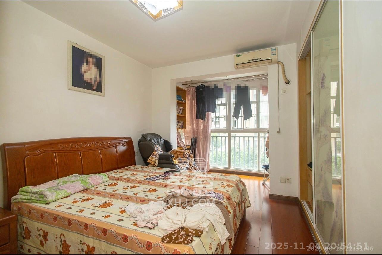 筑梦园  3室2厅2卫    2400.0元/月室内图