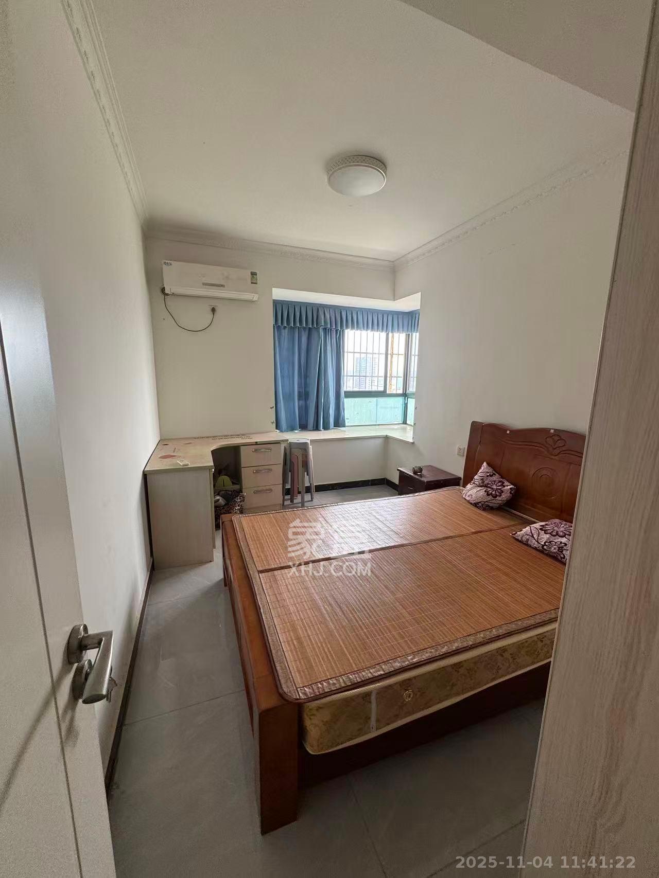 岳鞍阁小区  2室2厅1卫    1800.0元/月室内图