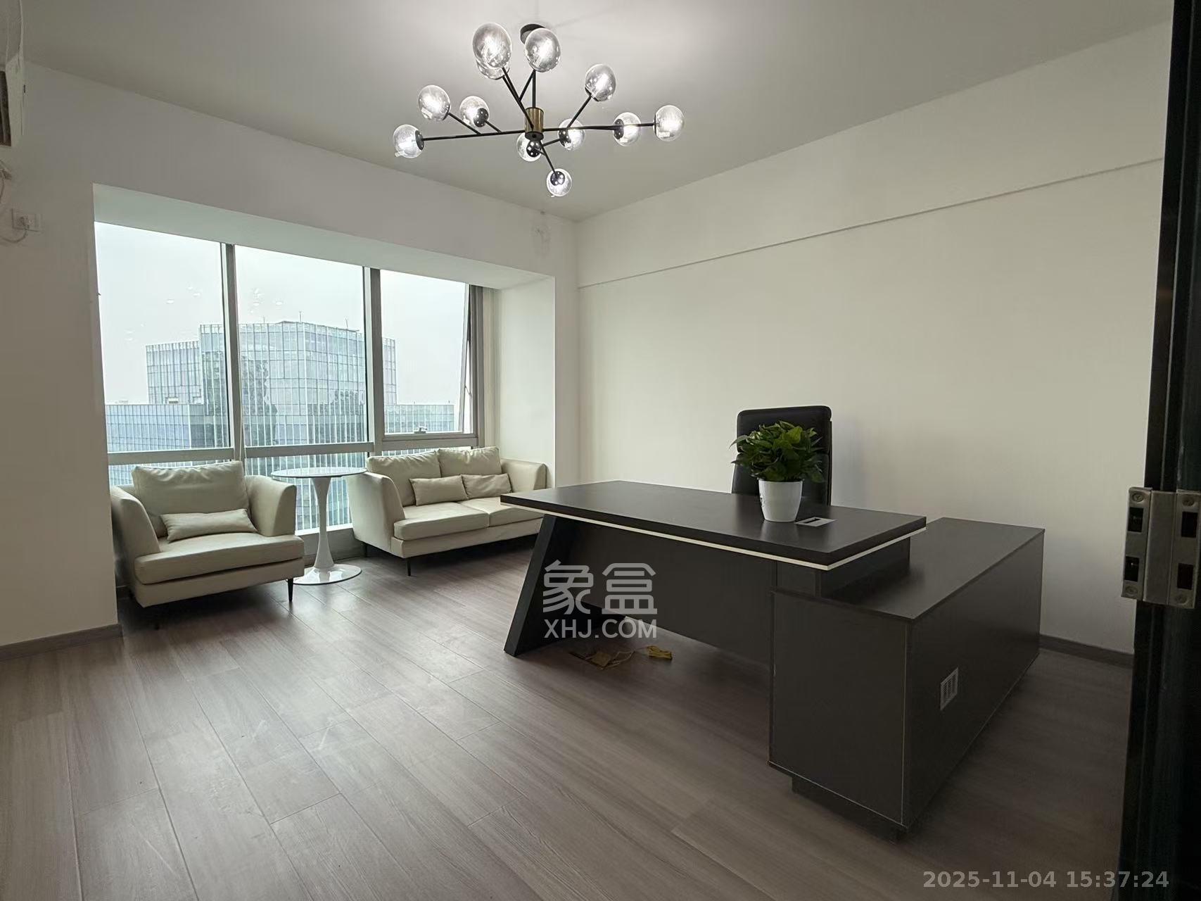 德思勤城市广场(宝格丽公寓) 3室1厅1卫 4500.0元/月 德思勤城市广场(宝格丽公寓) 3室1厅1卫 4500.0元/月室内图