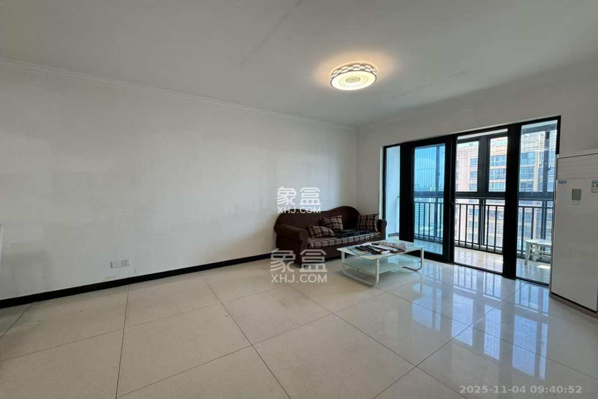 华城广场 2室1厅1卫 2500.0元/月 华城广场 2室1厅1卫 2500.0元/月室内图