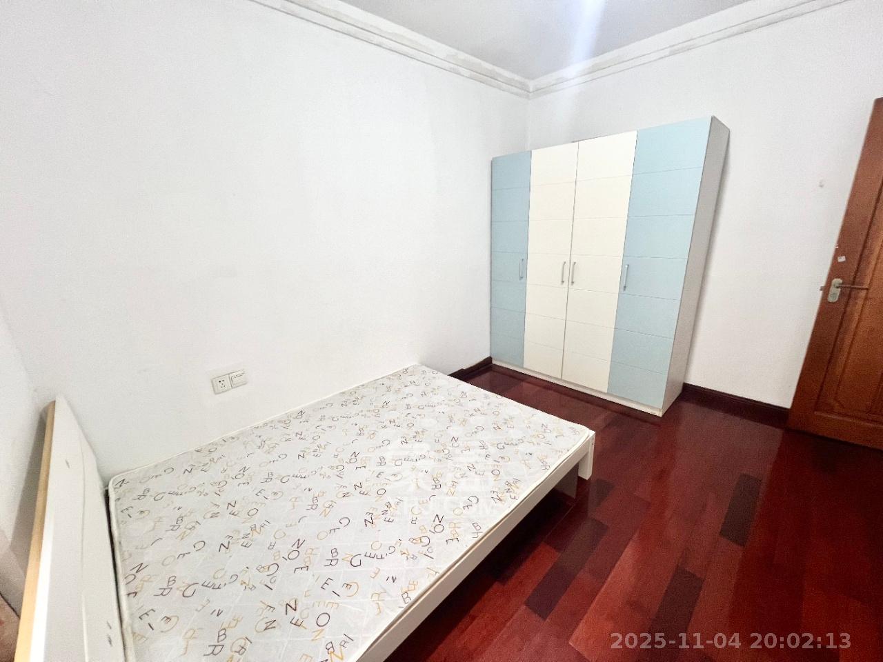 星语林名园 4室2厅2卫 2300.0元/月 星语林名园 4室2厅2卫 2300.0元/月室内图