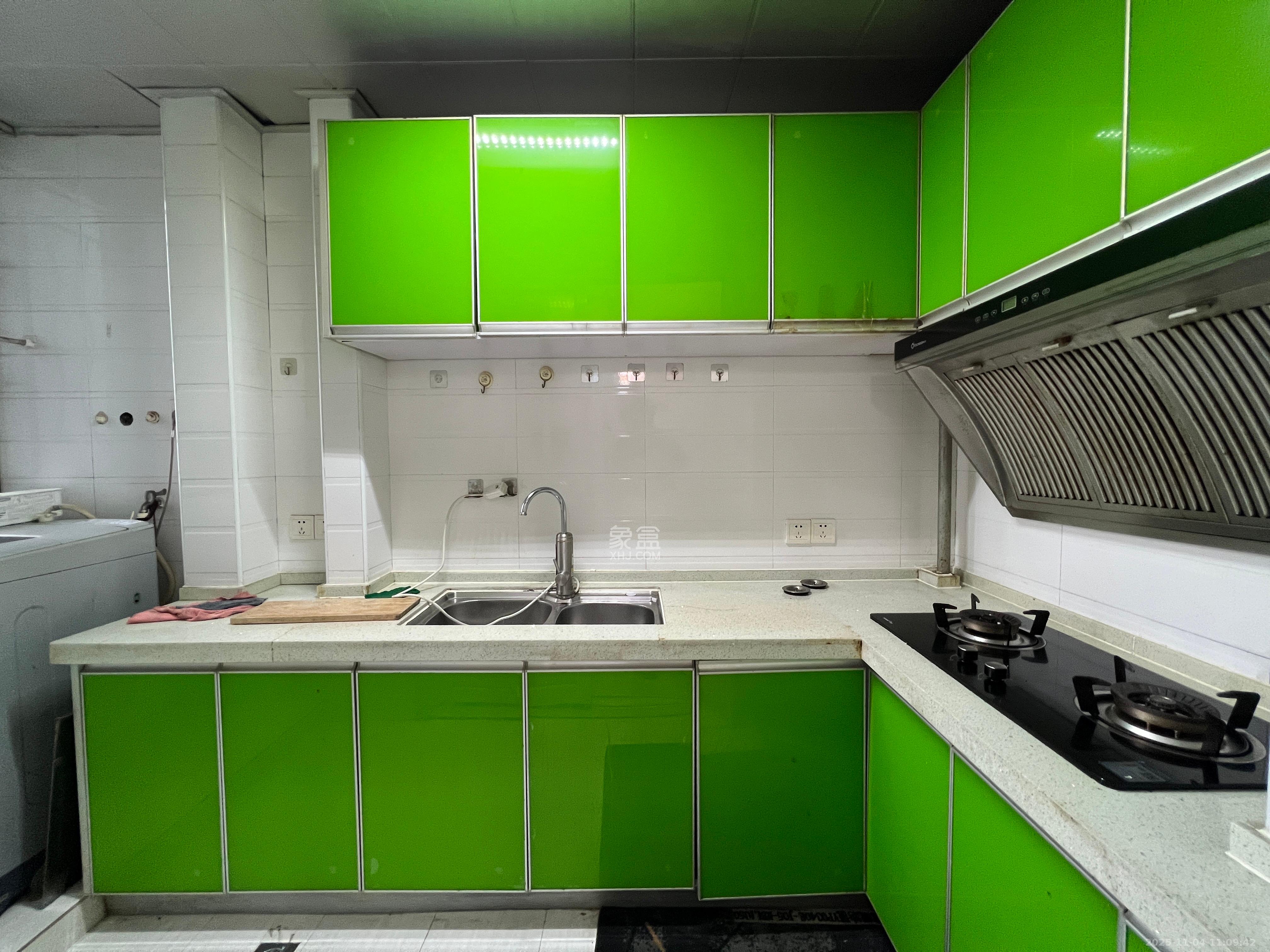 上东辛顿公寓 2室0厅0卫 2200.0元/月 上东辛顿公寓 2室0厅0卫 2200.0元/月室内图