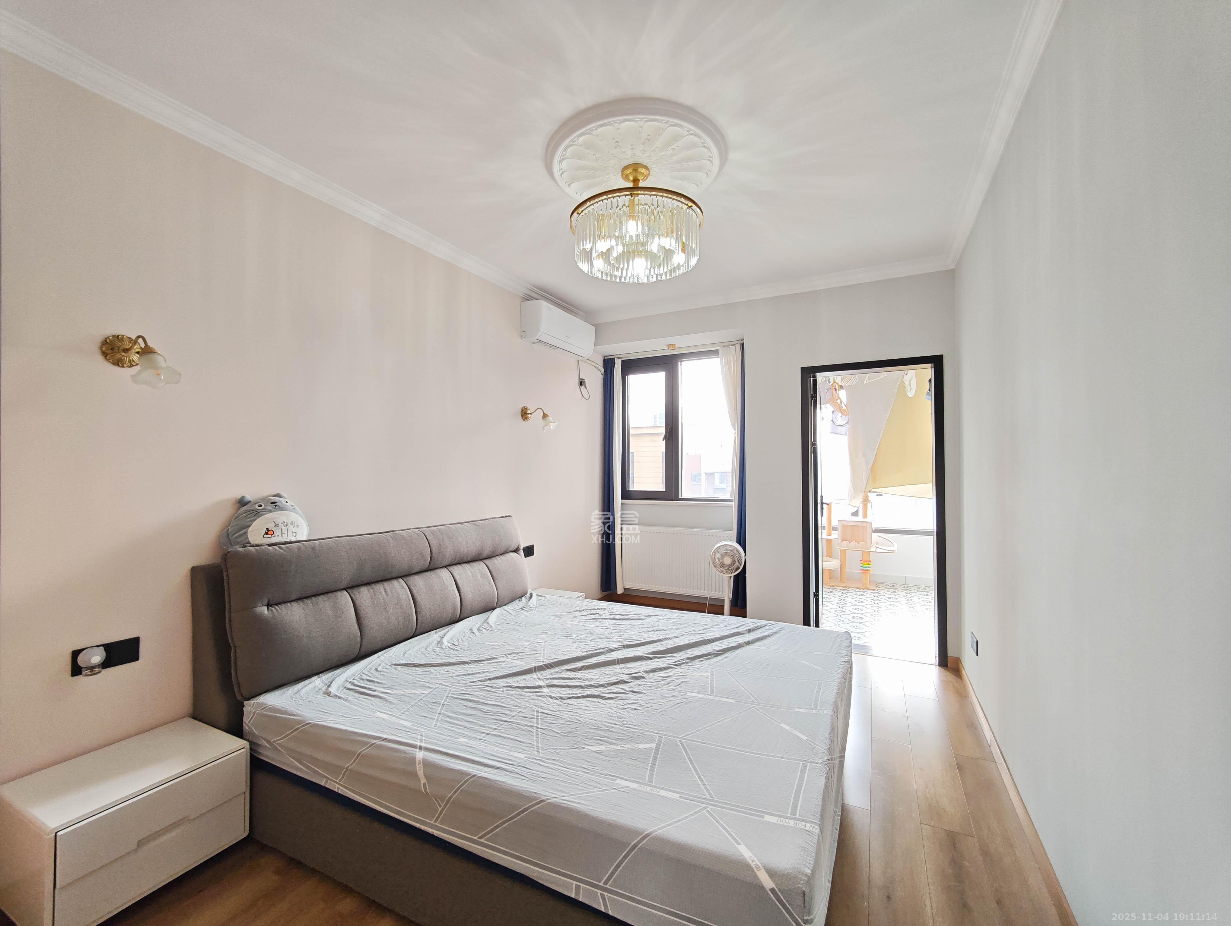 保利城(中航城国际社区、郡原美村) 4室2厅2卫 160.0万 保利城(中航城国际社区、郡原美村) 4室2厅2卫 160.0万卧室