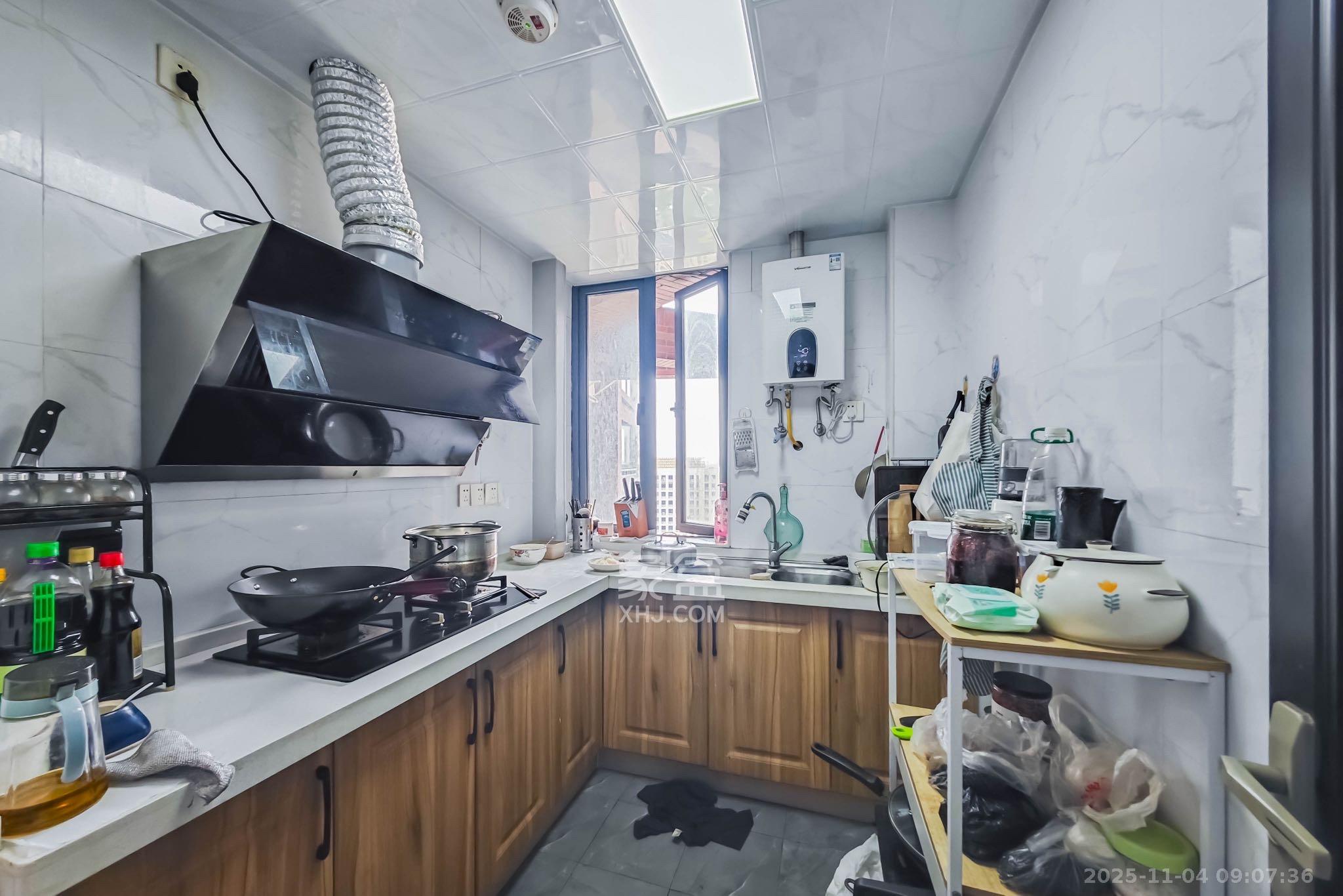 半山壹号  3室2厅1卫    2500.0元/月室内图