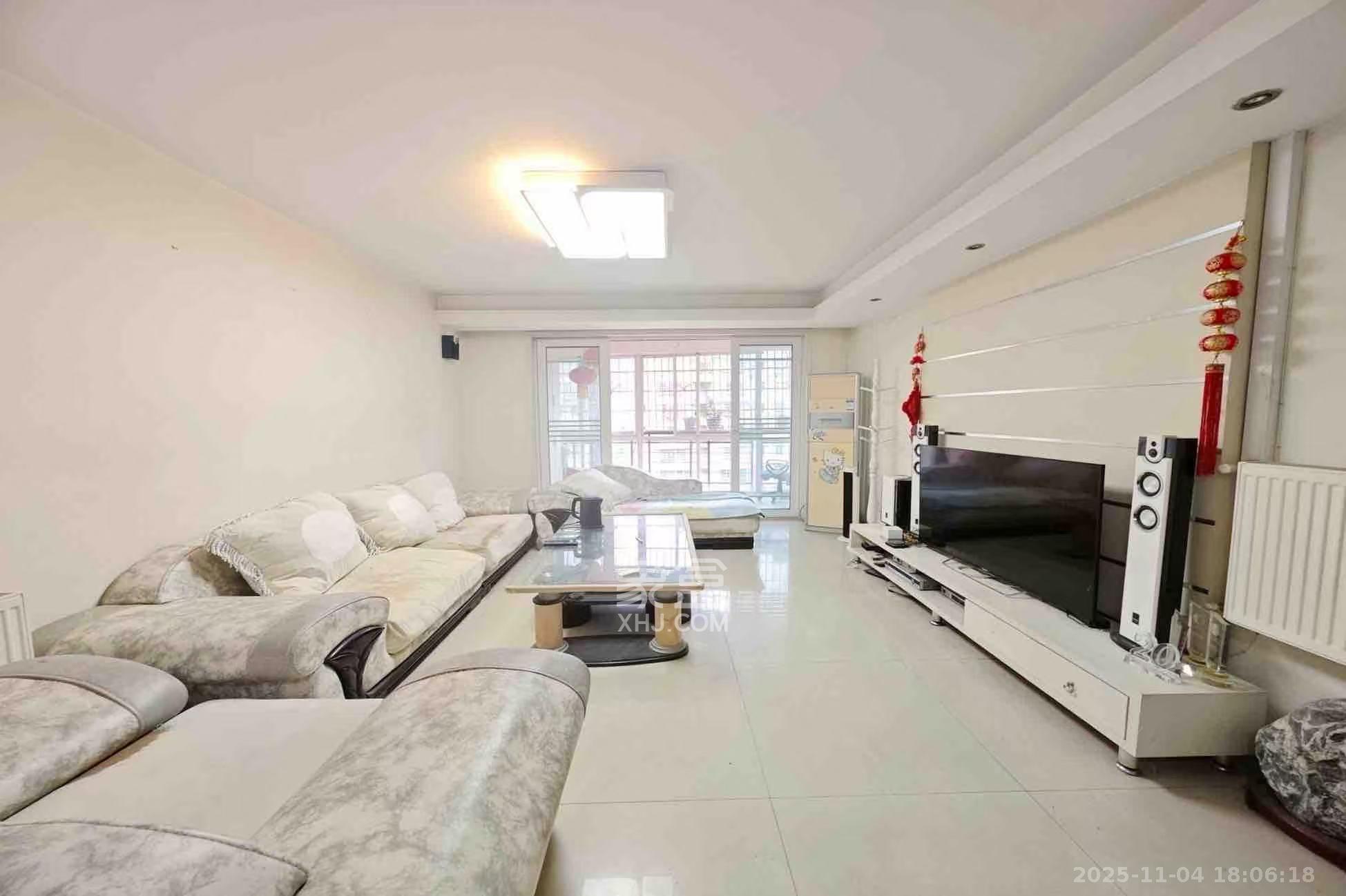 福乐康城  3室2厅2卫    2300.0元/月