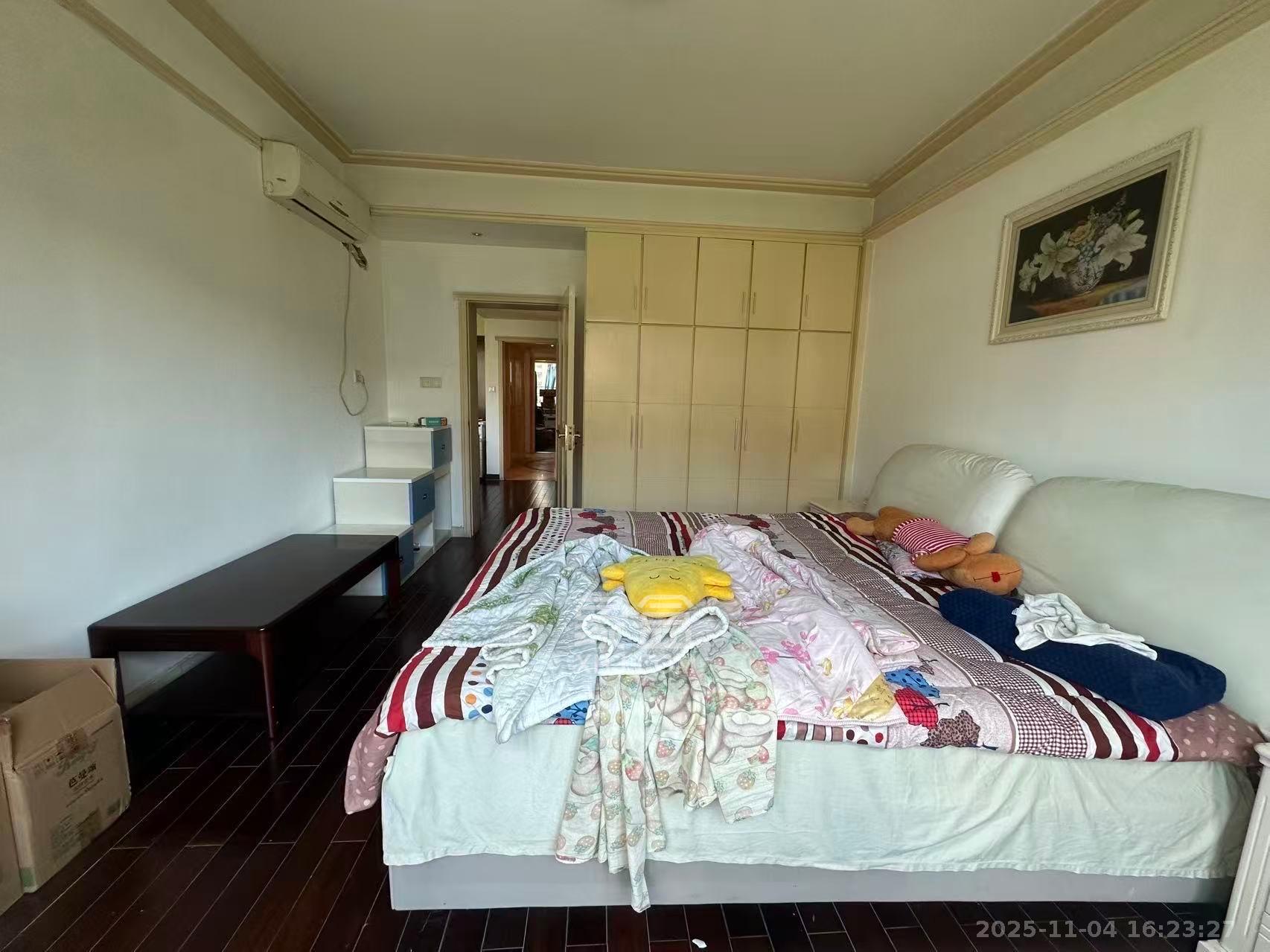 左岸春天 4室2厅2卫 3500.0元/月 左岸春天 4室2厅2卫 3500.0元/月室内图