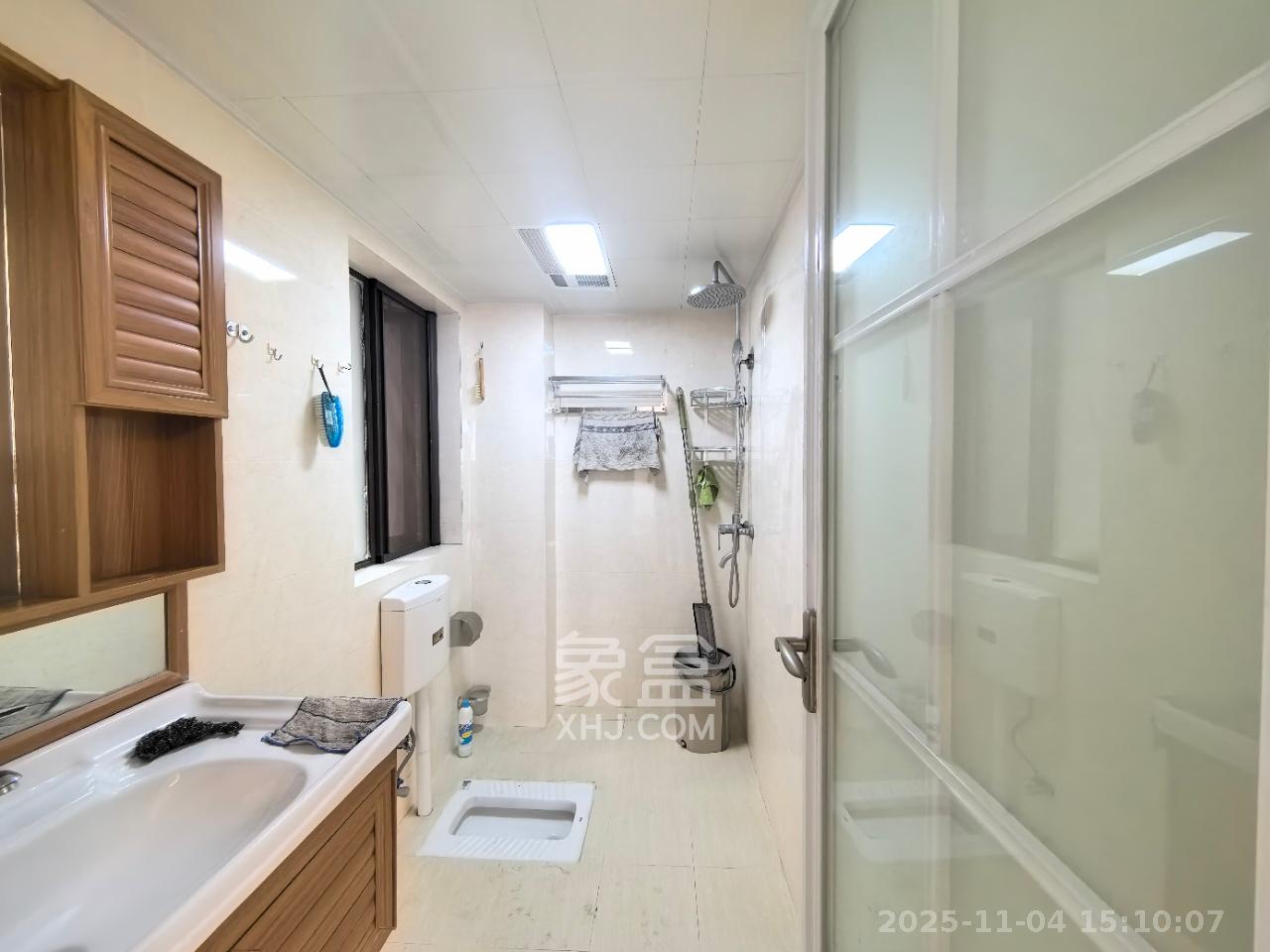 金色溪泉湾 2室1厅1卫 2400.0元/月 金色溪泉湾 2室1厅1卫 2400.0元/月室内图