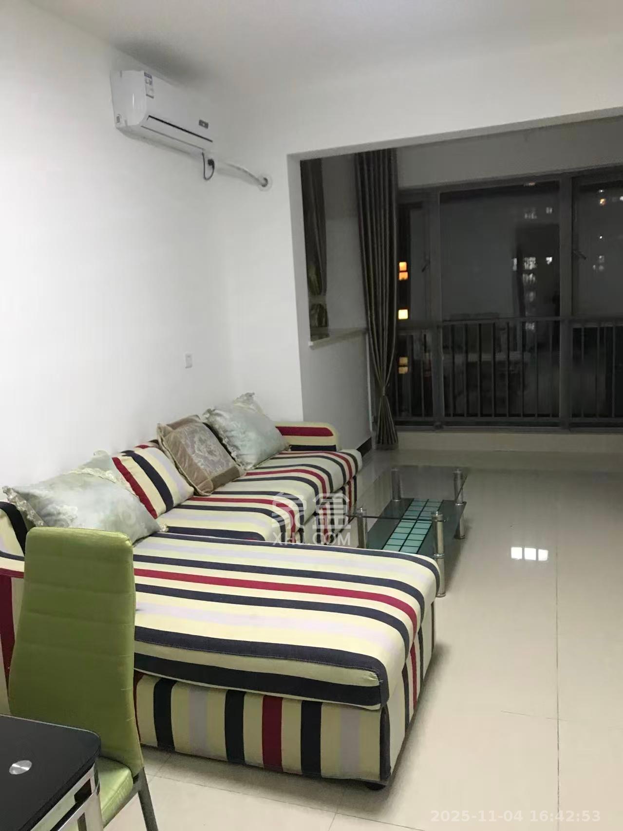 怡海星城  2室2厅1卫    1500.0元/月室内图