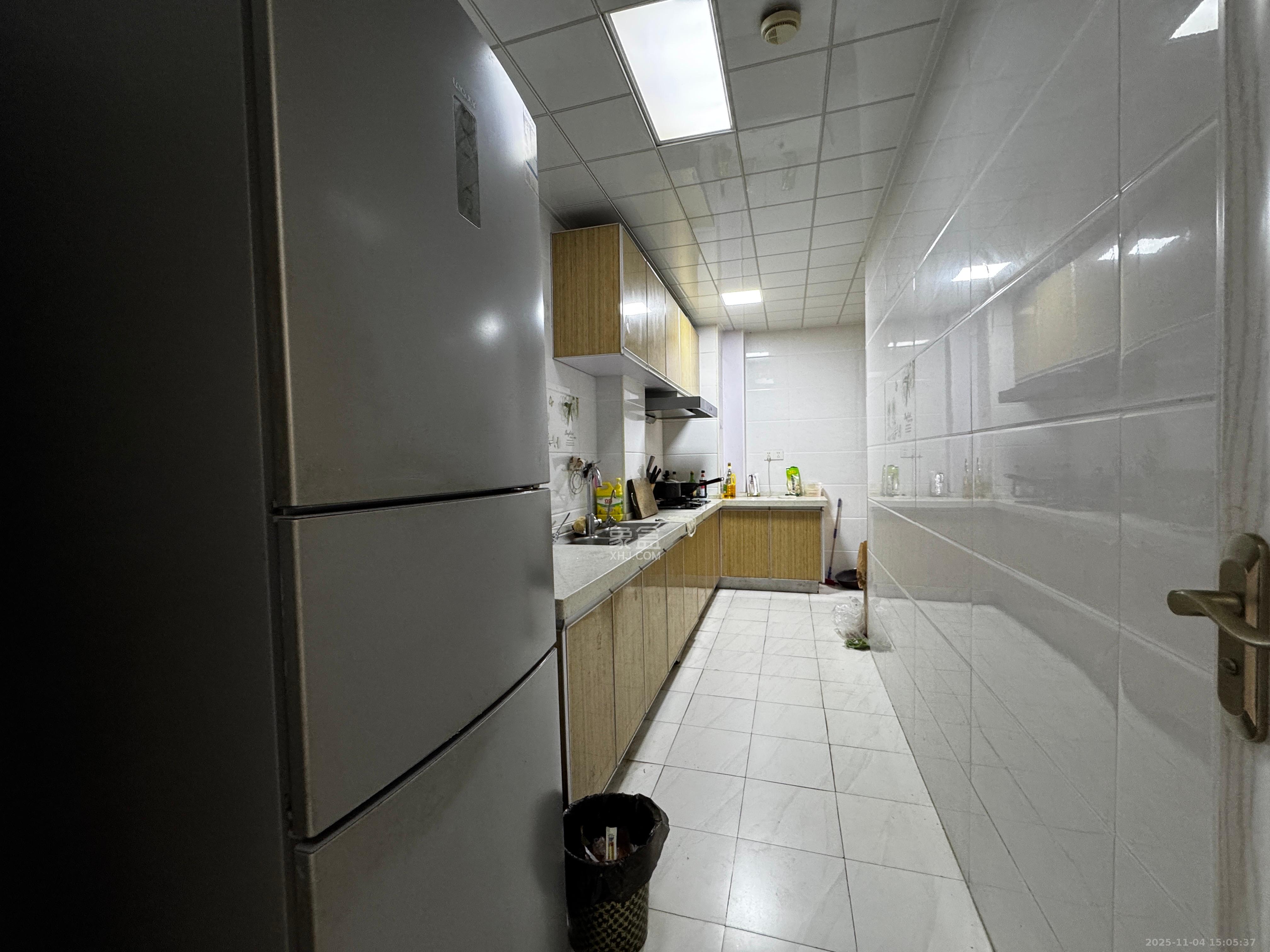 欧莱雅郡  3室2厅1卫    1800.0元/月室内图