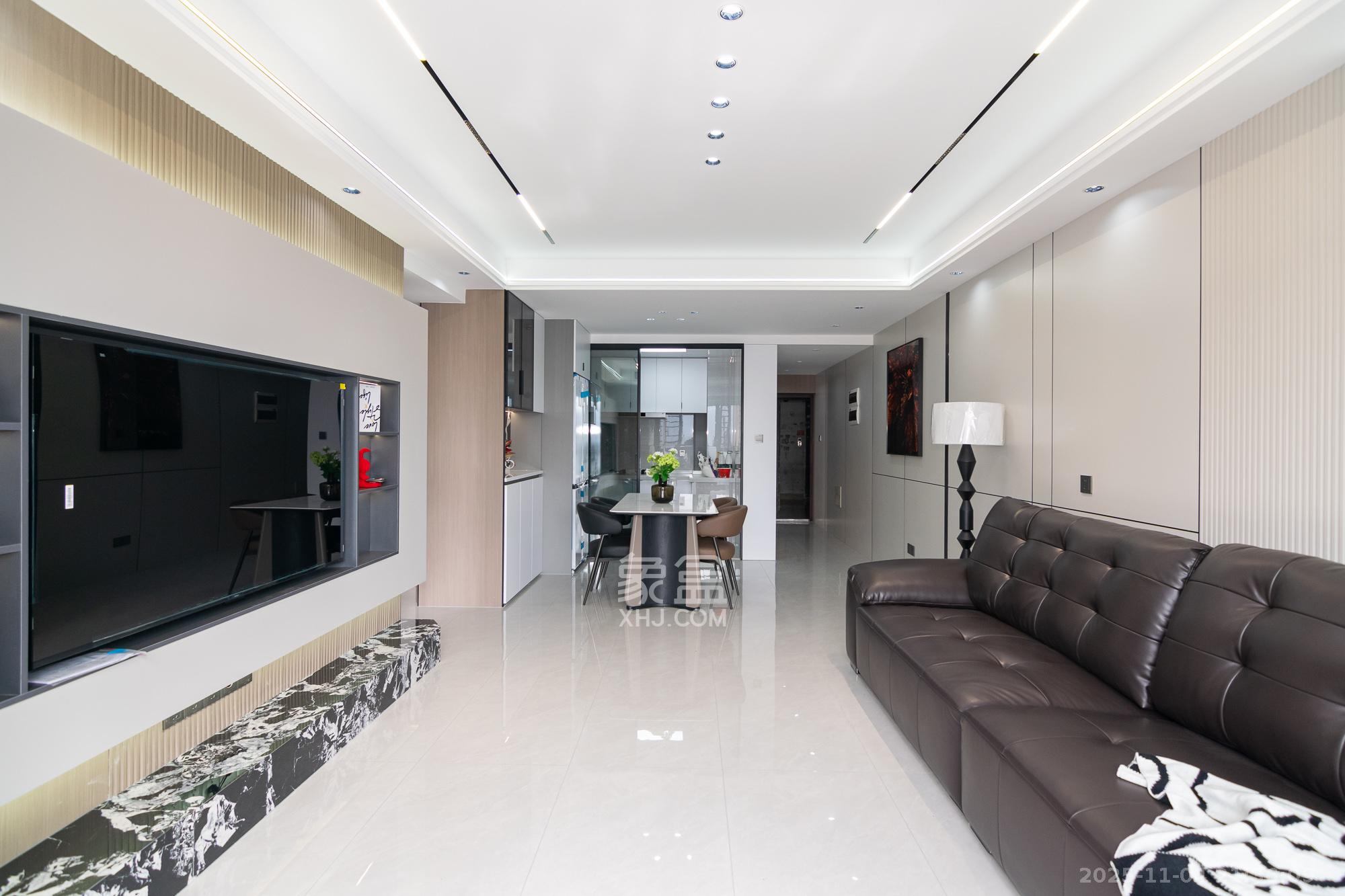 金富星城 3室2厅1卫 95.0万 金富星城 3室2厅1卫 95.0万客厅