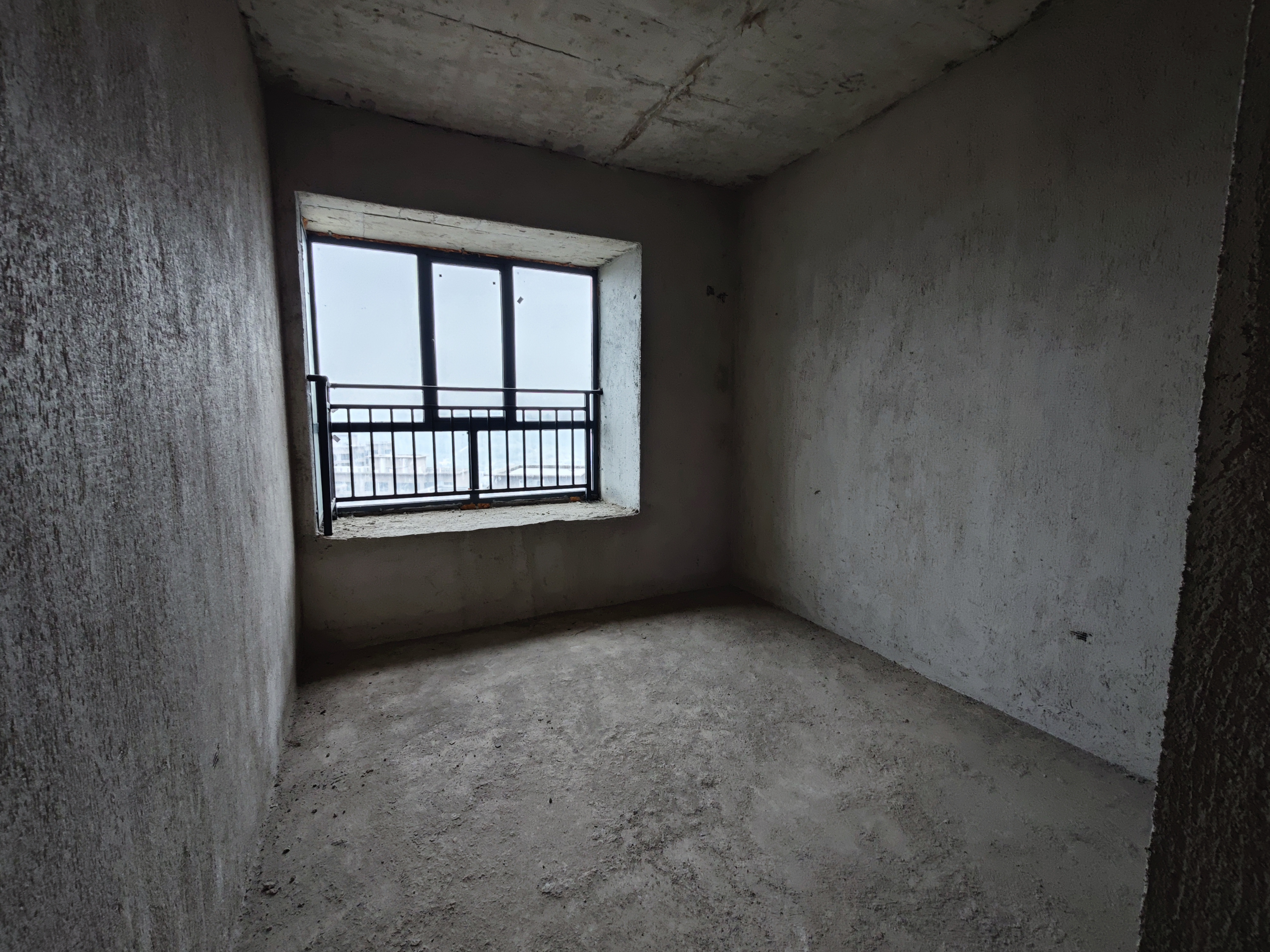 德桂园书香苑 4室2厅2卫 58.8万 德桂园书香苑 4室2厅2卫 58.8万客厅